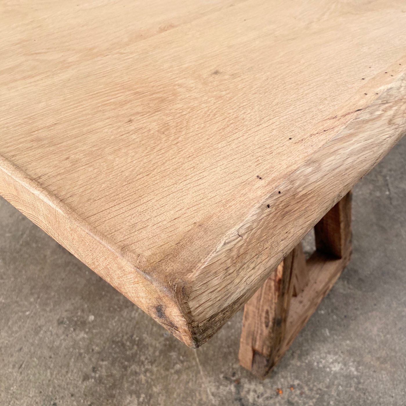 objet-vagabond-trestle-table0003