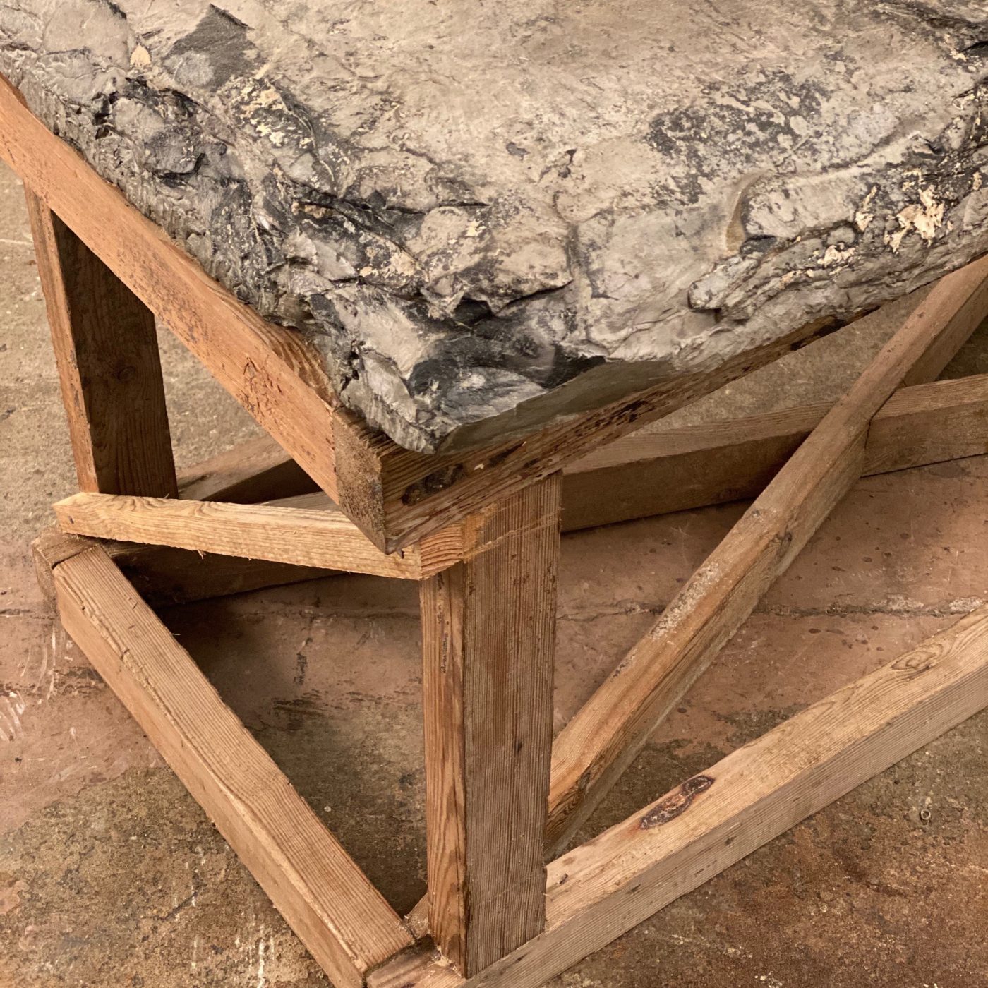 primitive-stone-table0003