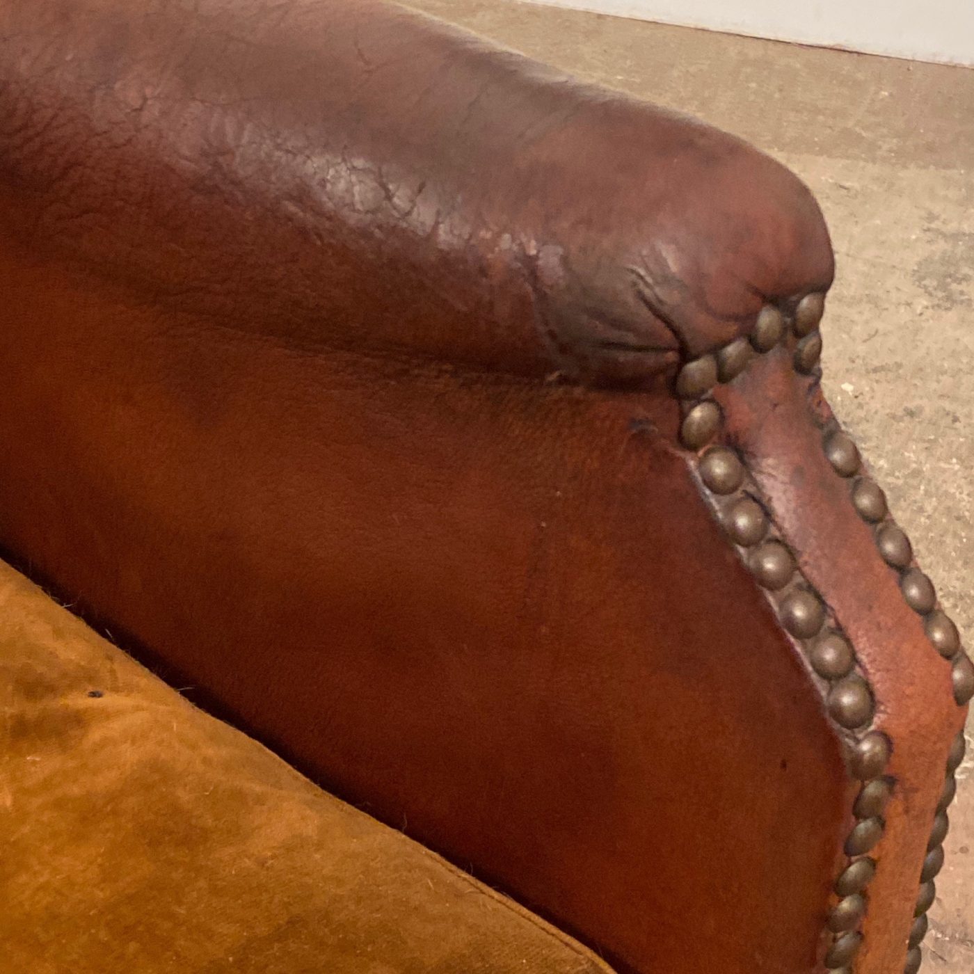 objet-vagabond-leather -armchairs0001