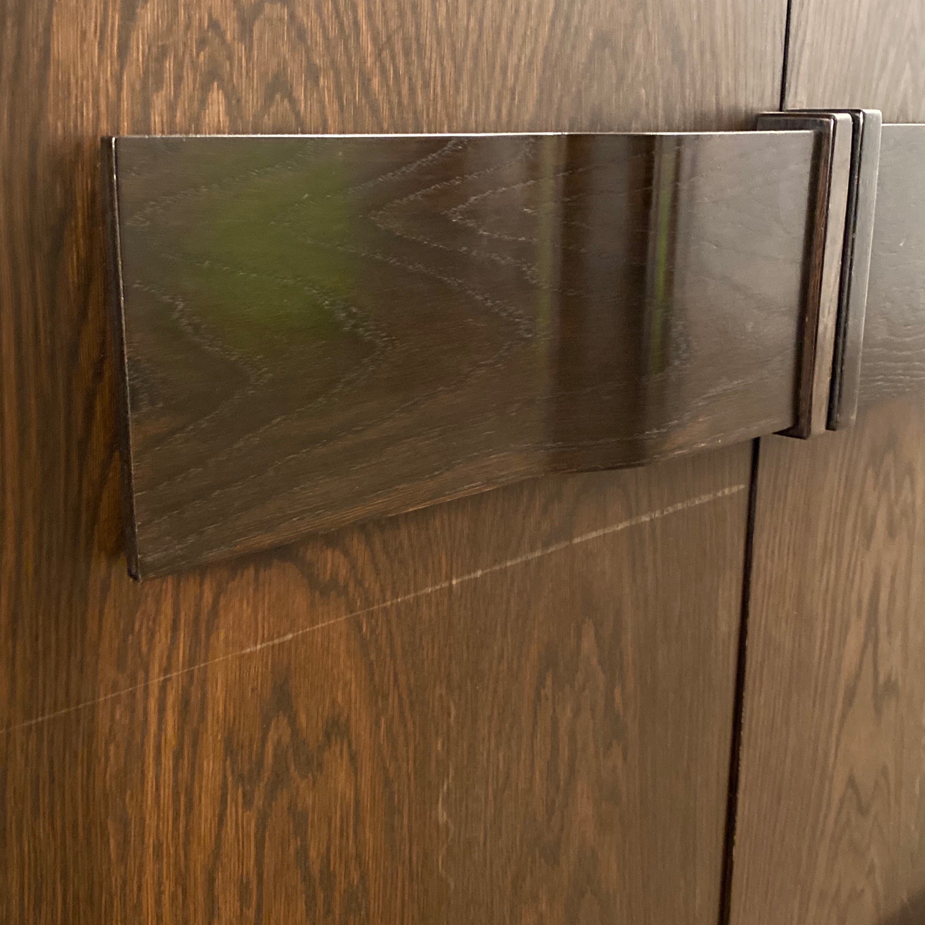 objet-vagabond-oak-credenza0002