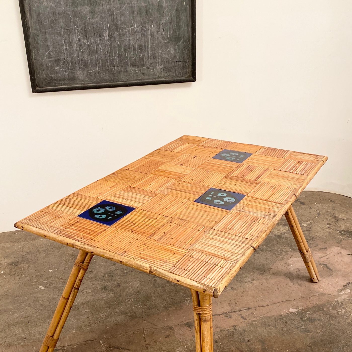 objet-vagabond-rattan-table0001