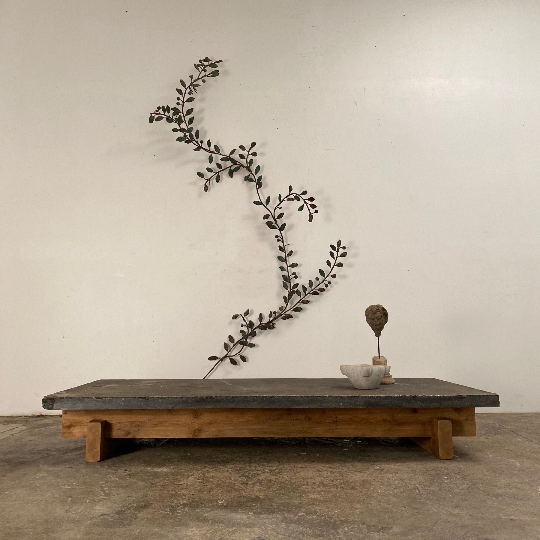 objet-vagabond-stone-table0009