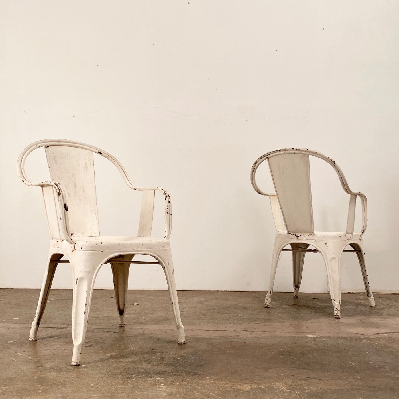 objet-vagabond-tolix-armchairs0008