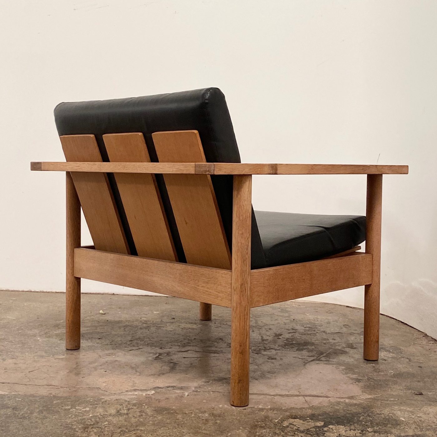 objet-vagabond-danish-chairs0011