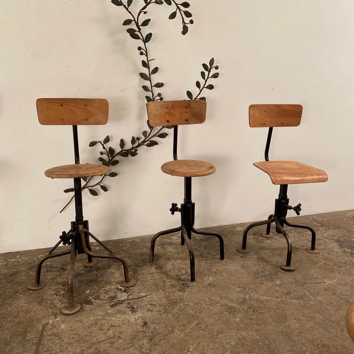 objet-vagabond-industrial-chairs0002