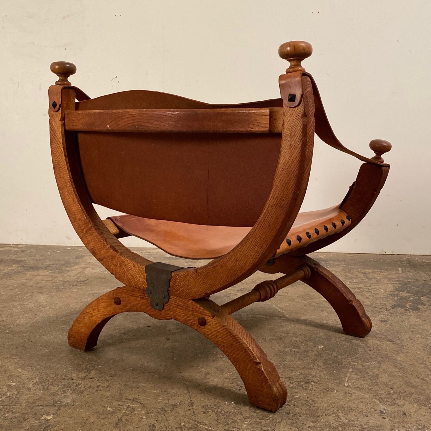 objet-vagabond-leather-chairs0007