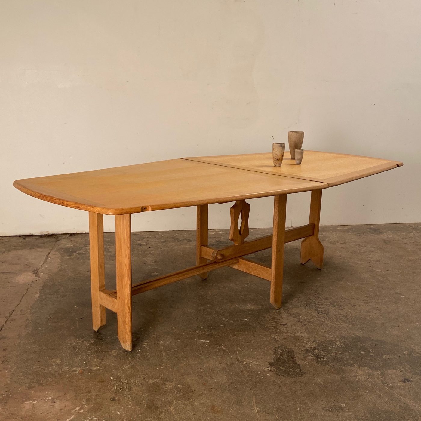 objet-vagabond-midcentury-table0006