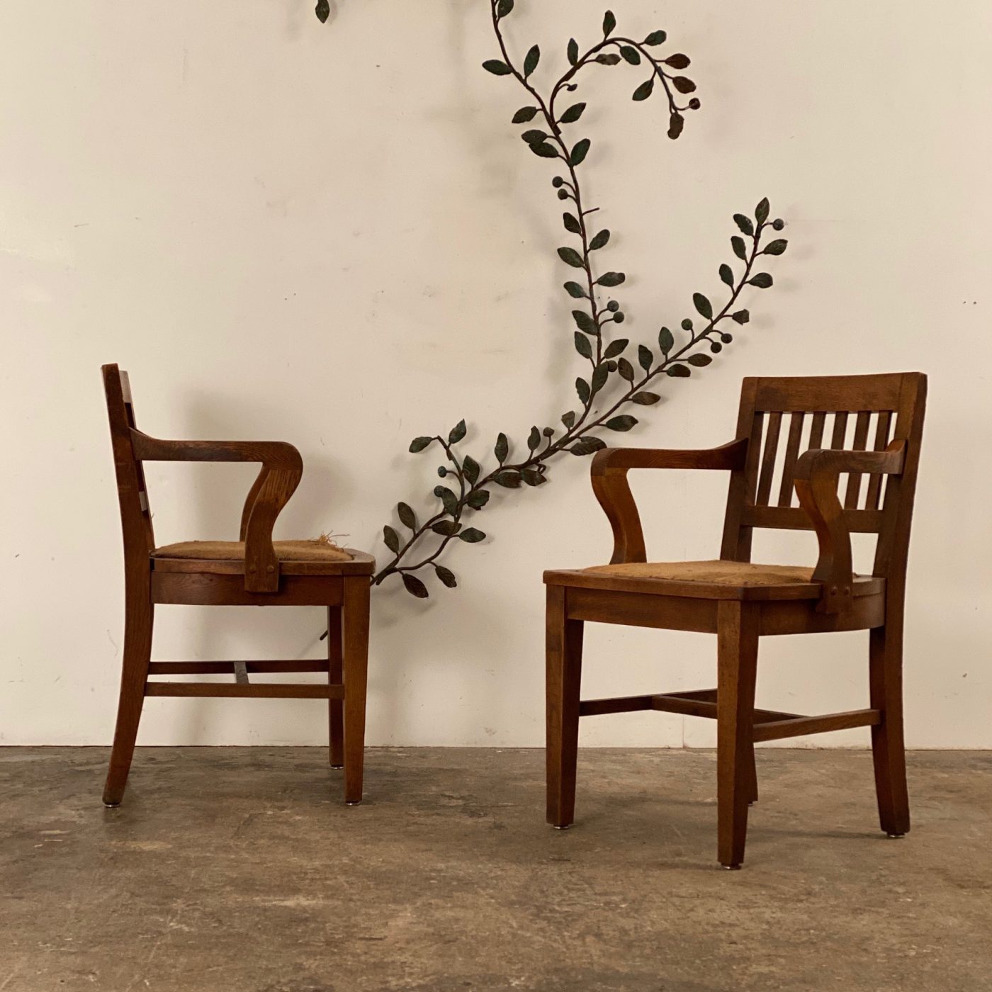 objet-vagabond-oak-chairs0001