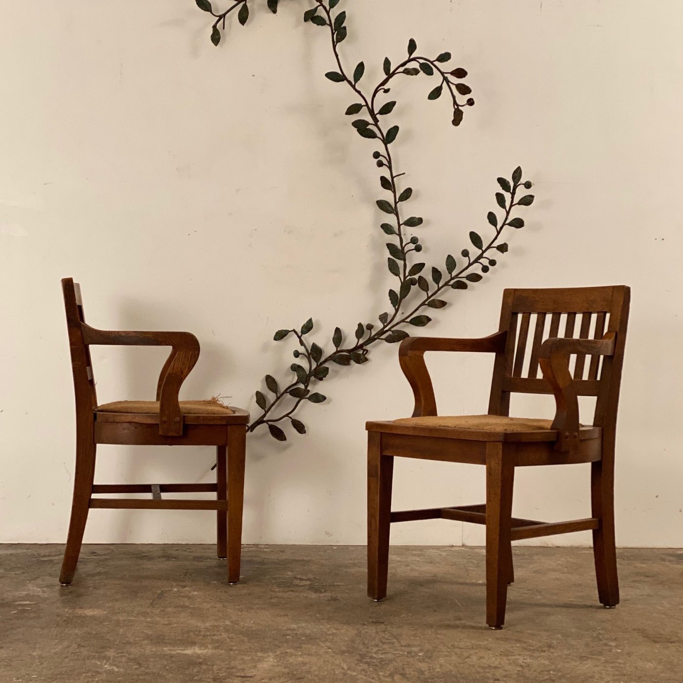 objet-vagabond-oak-chairs0002
