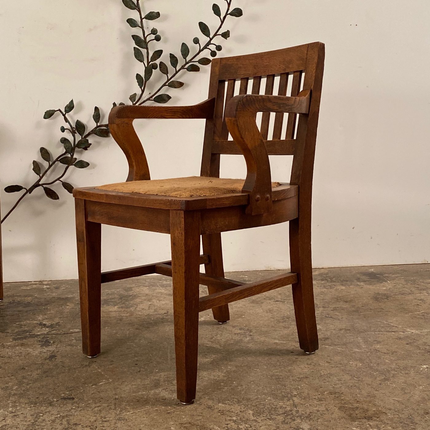 objet-vagabond-oak-chairs0003