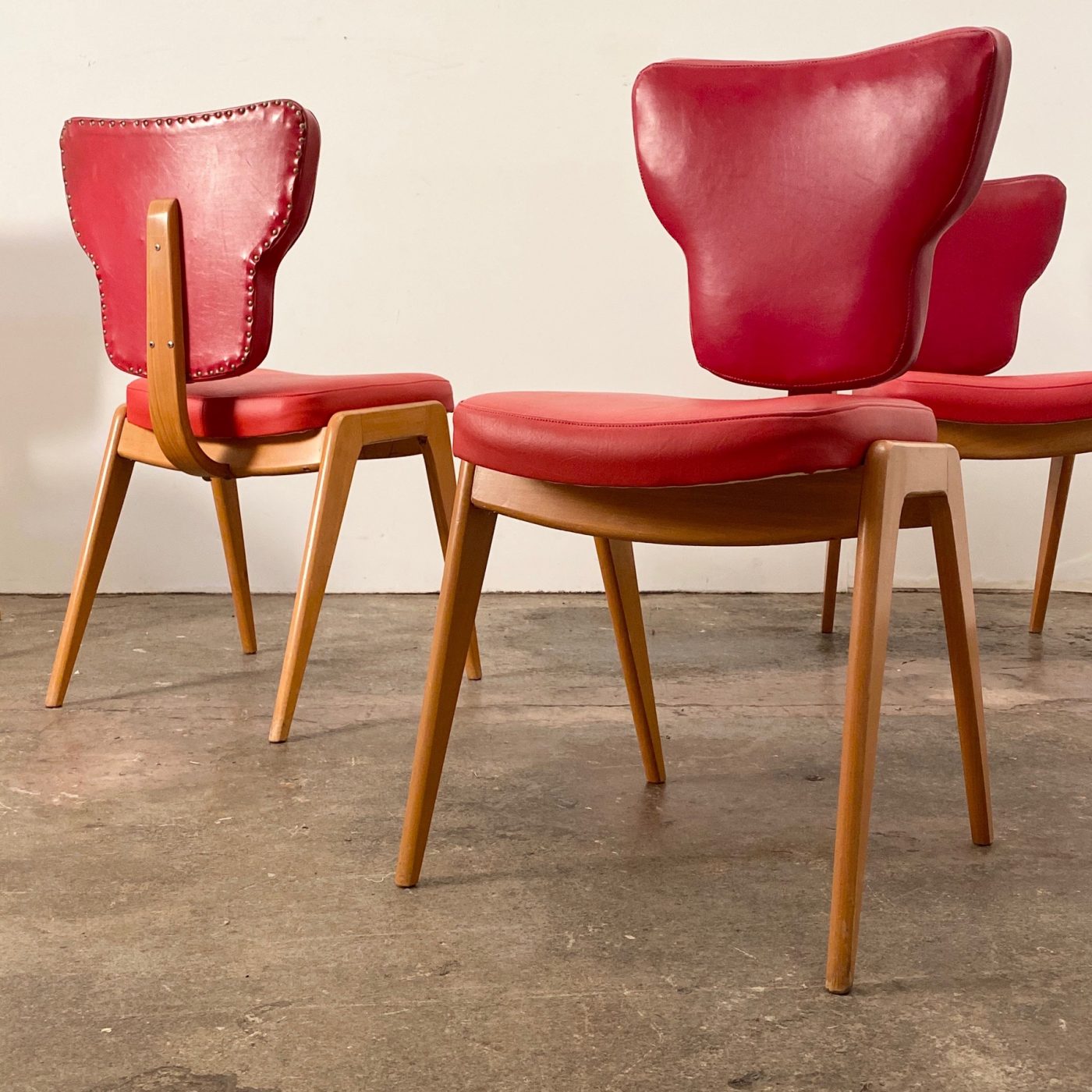 objet-vagabond-vintage-chairs0001