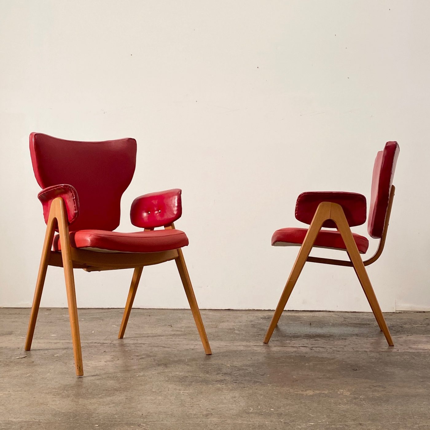 objet-vagabond-vintage-chairs0002