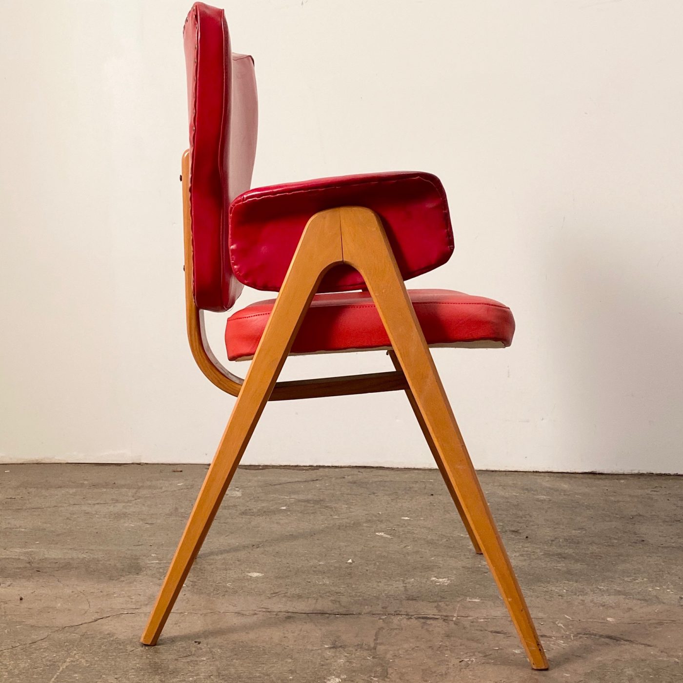 objet-vagabond-vintage-chairs0004