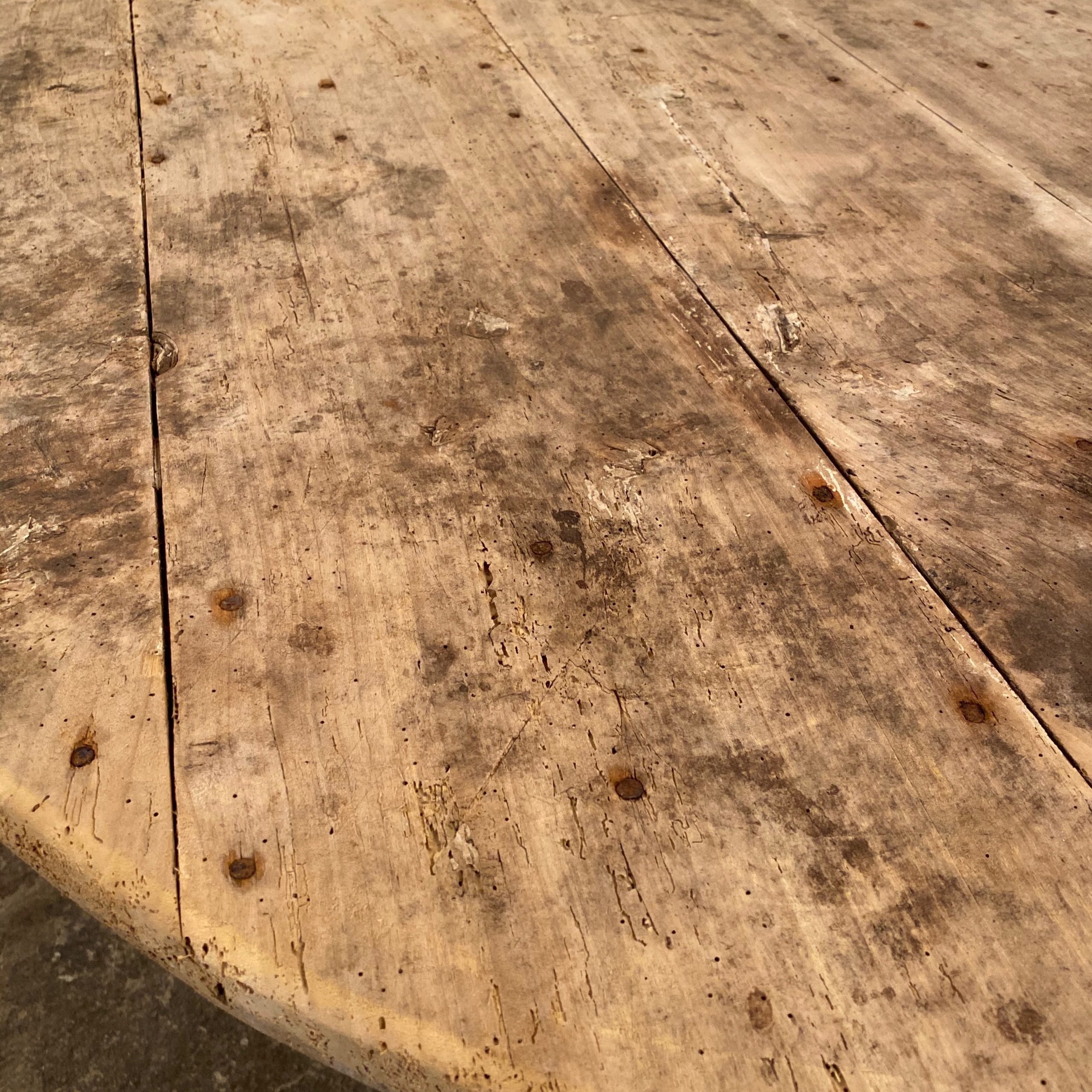 objetvagabond-round-trestle-table0002