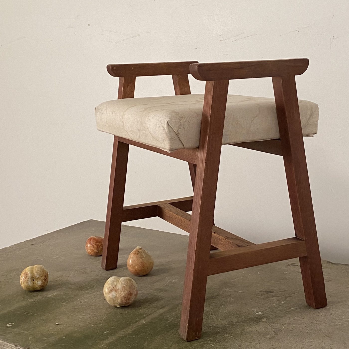 objet-vagabond-midcentury-stool0002