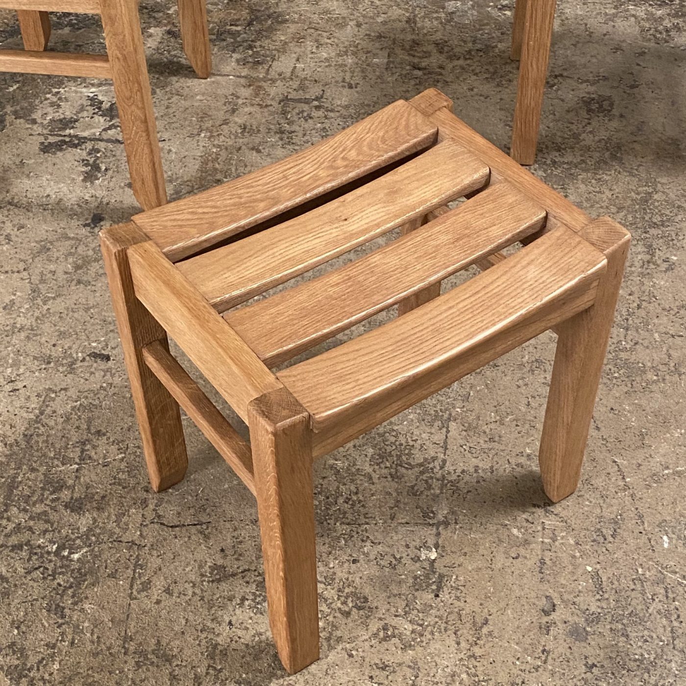 objet-vagabond-midcentury-stools0000