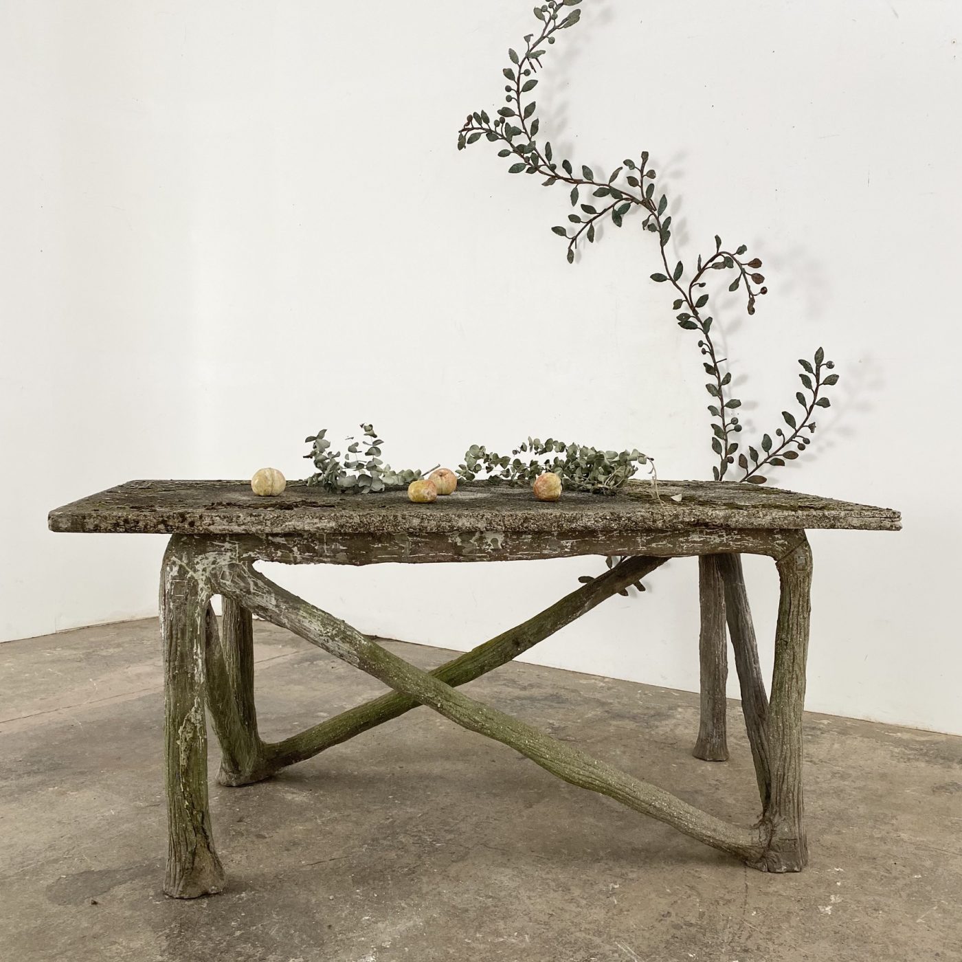 objet-vagabond-concrete-table0006