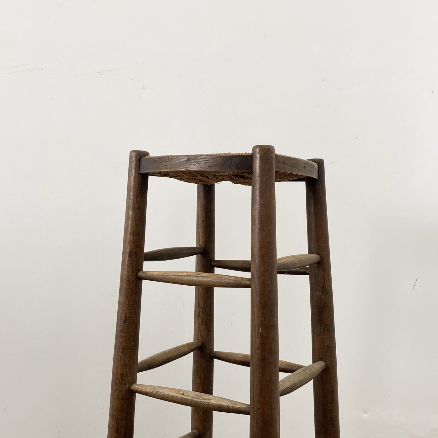 objet-vagabond-high-stools0004