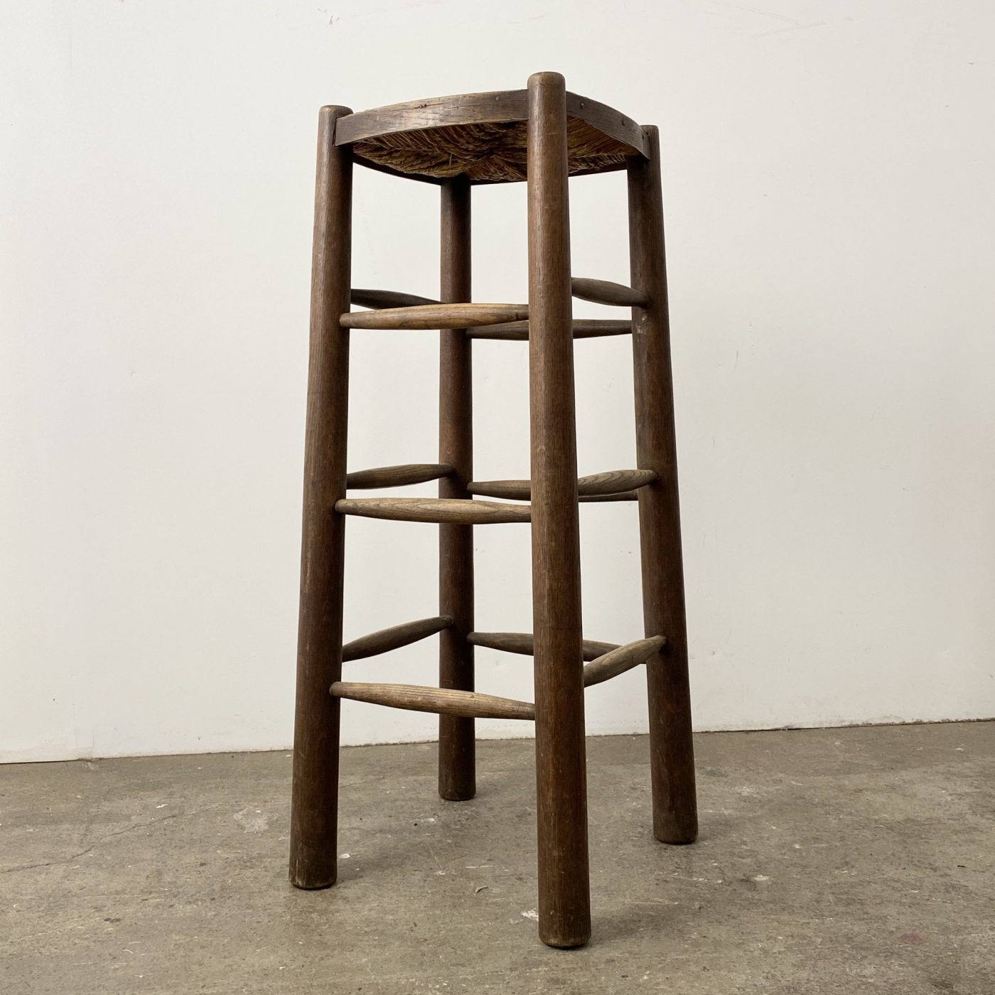 objet-vagabond-high-stools0005
