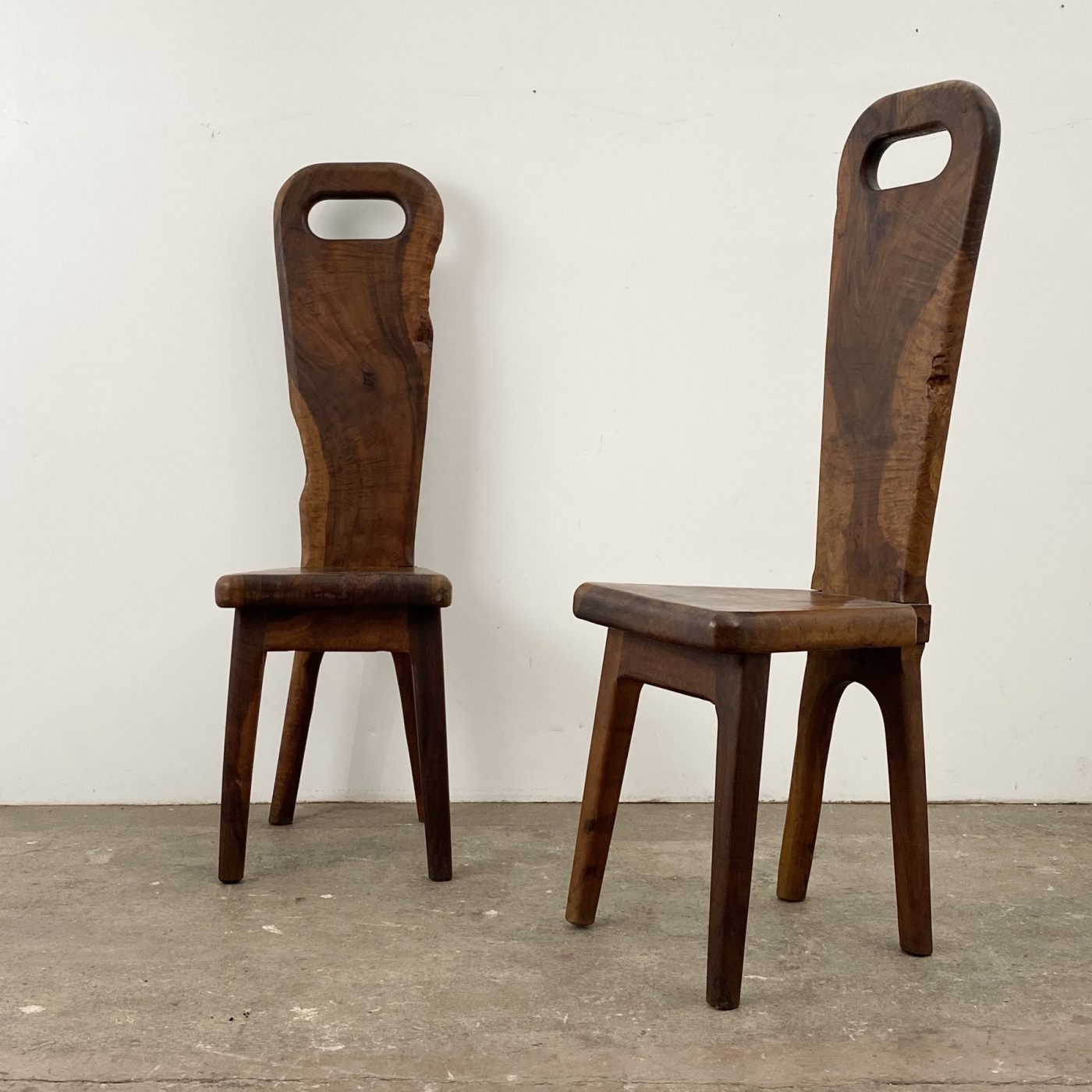 objet-vagabond-olive-chairs0005
