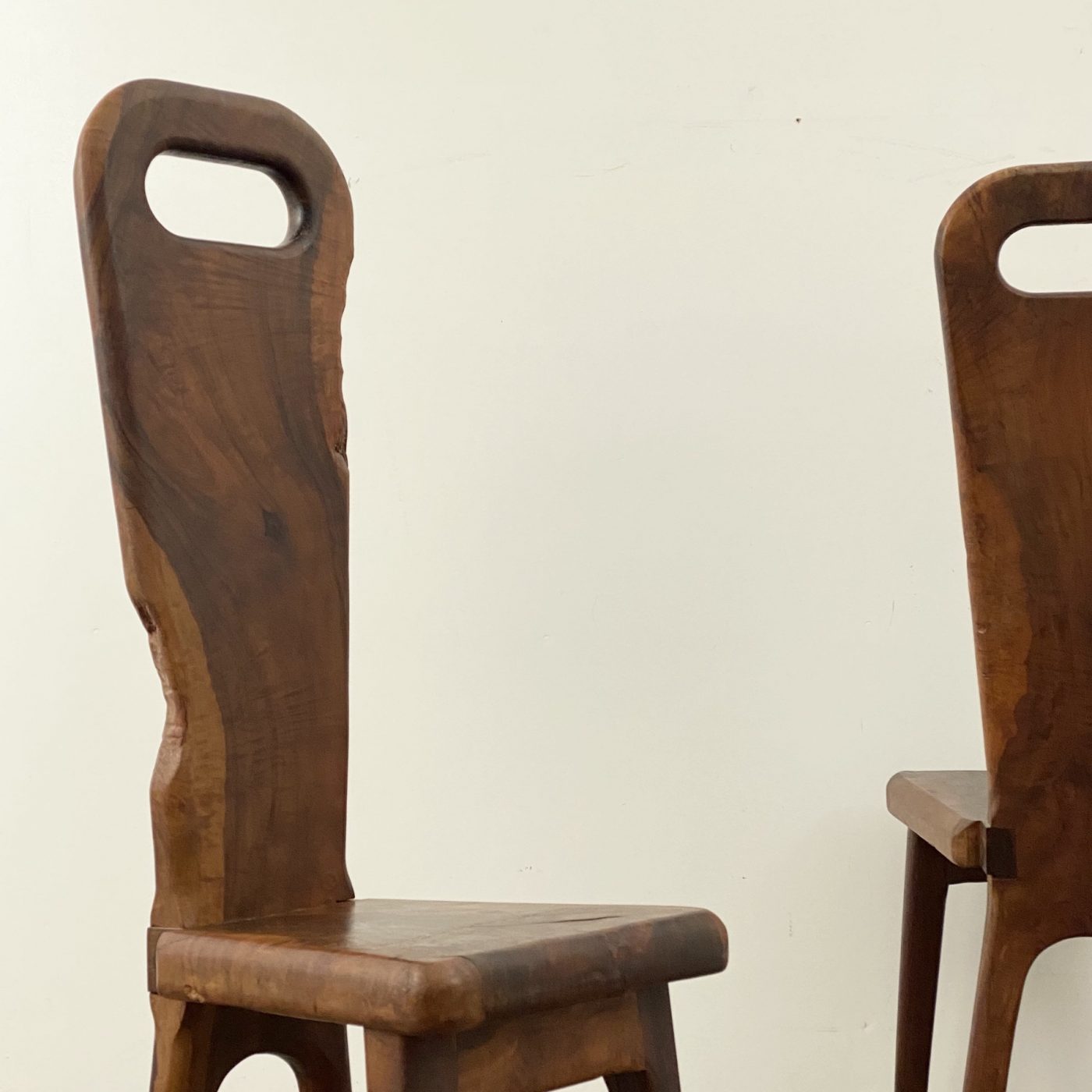 objet-vagabond-olive-chairs0006