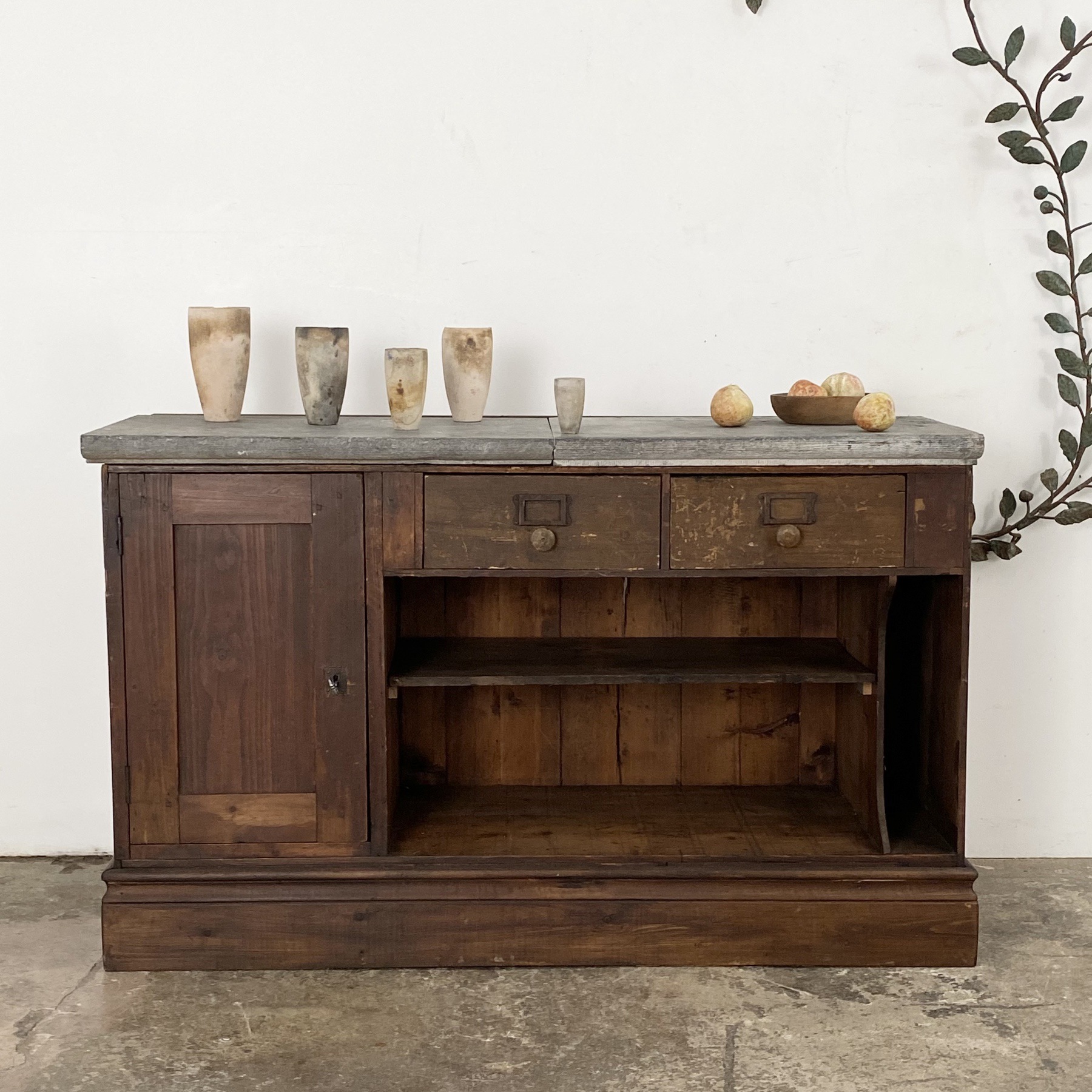 objet-vagabond-stone-buffet0009