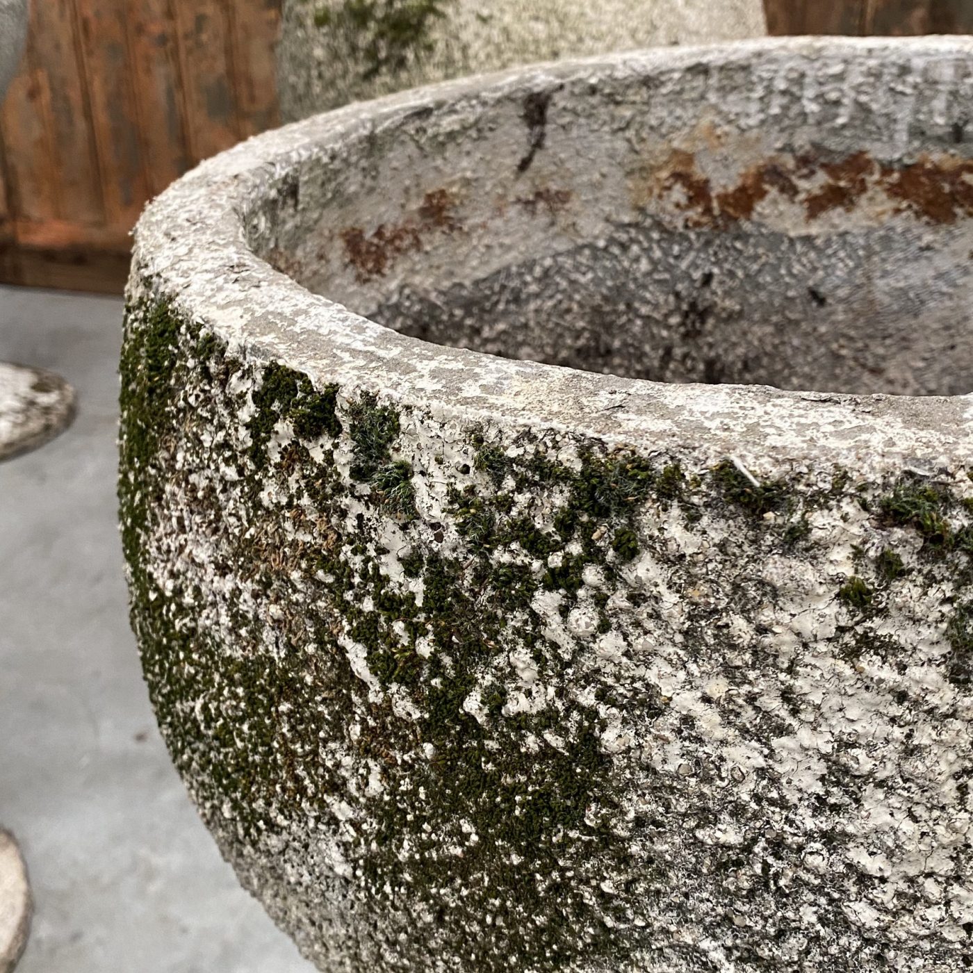 objet-vagabond-concrete-planters0003