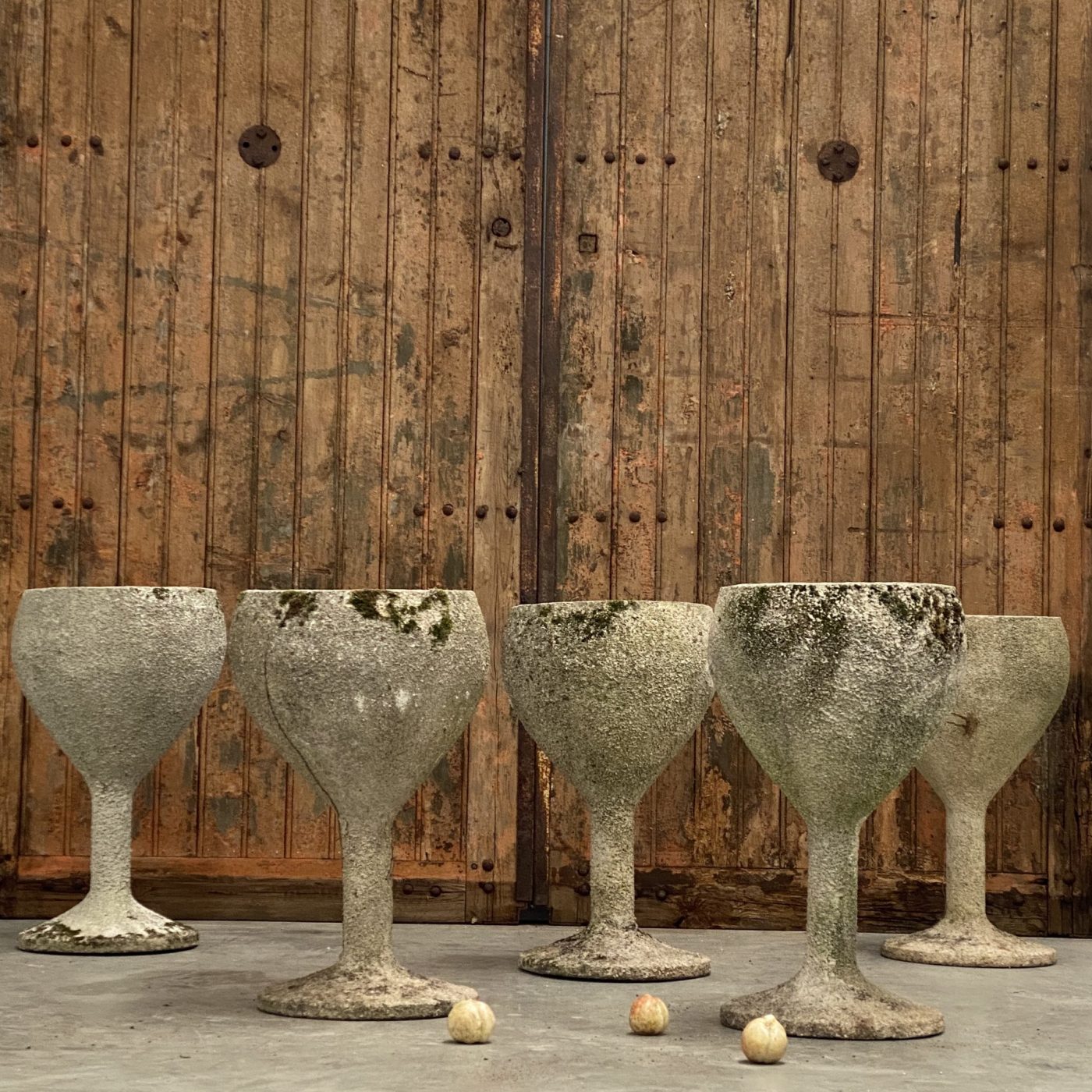 objet-vagabond-concrete-planters0005