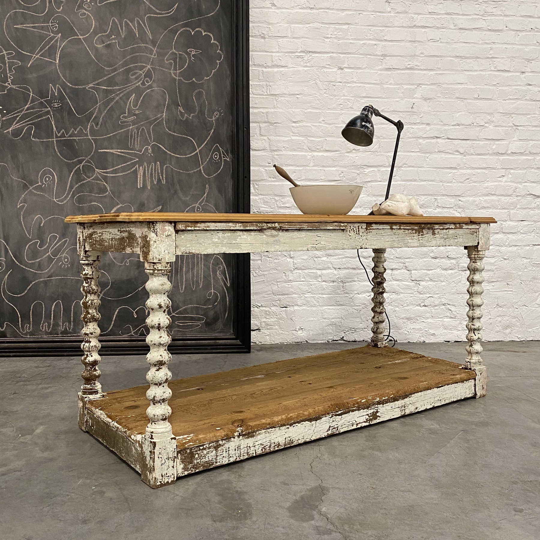 objet-vagabond-draper-table0005