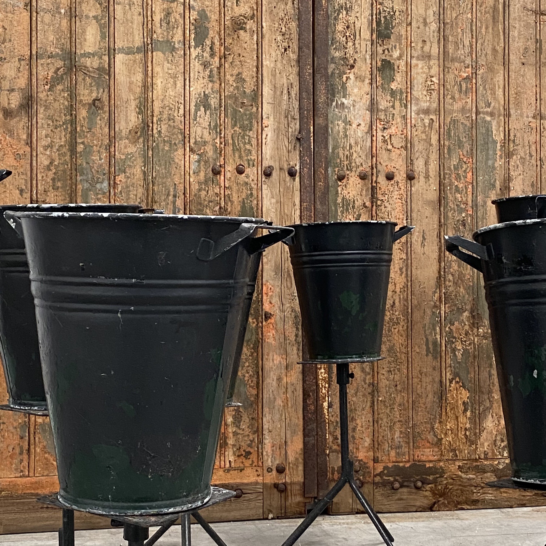 objet-vagabond-flower-stand0001