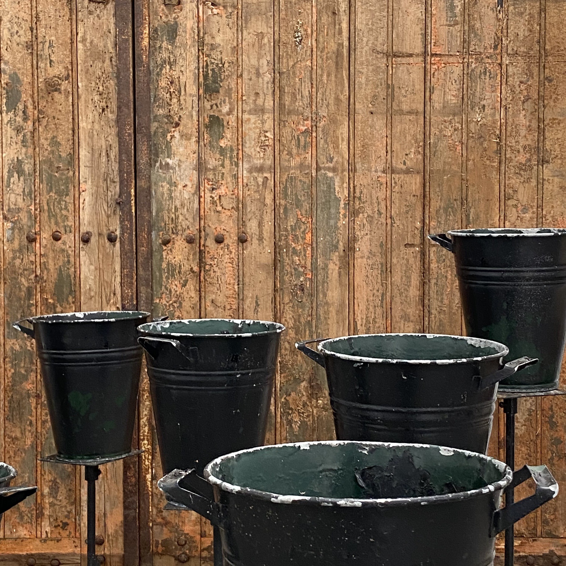 objet-vagabond-flower-stand0005