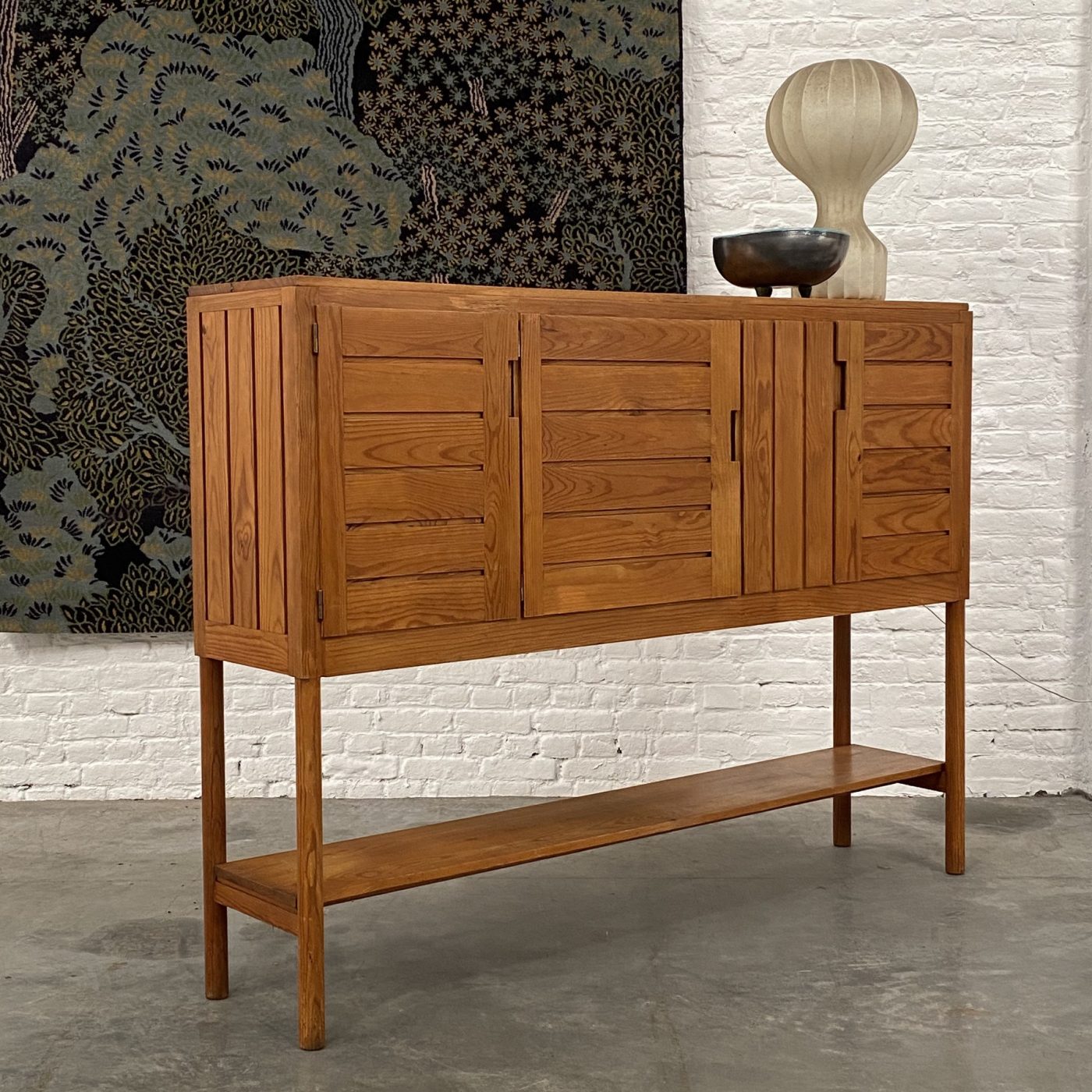 objet-vagabond-high-sideboard0003