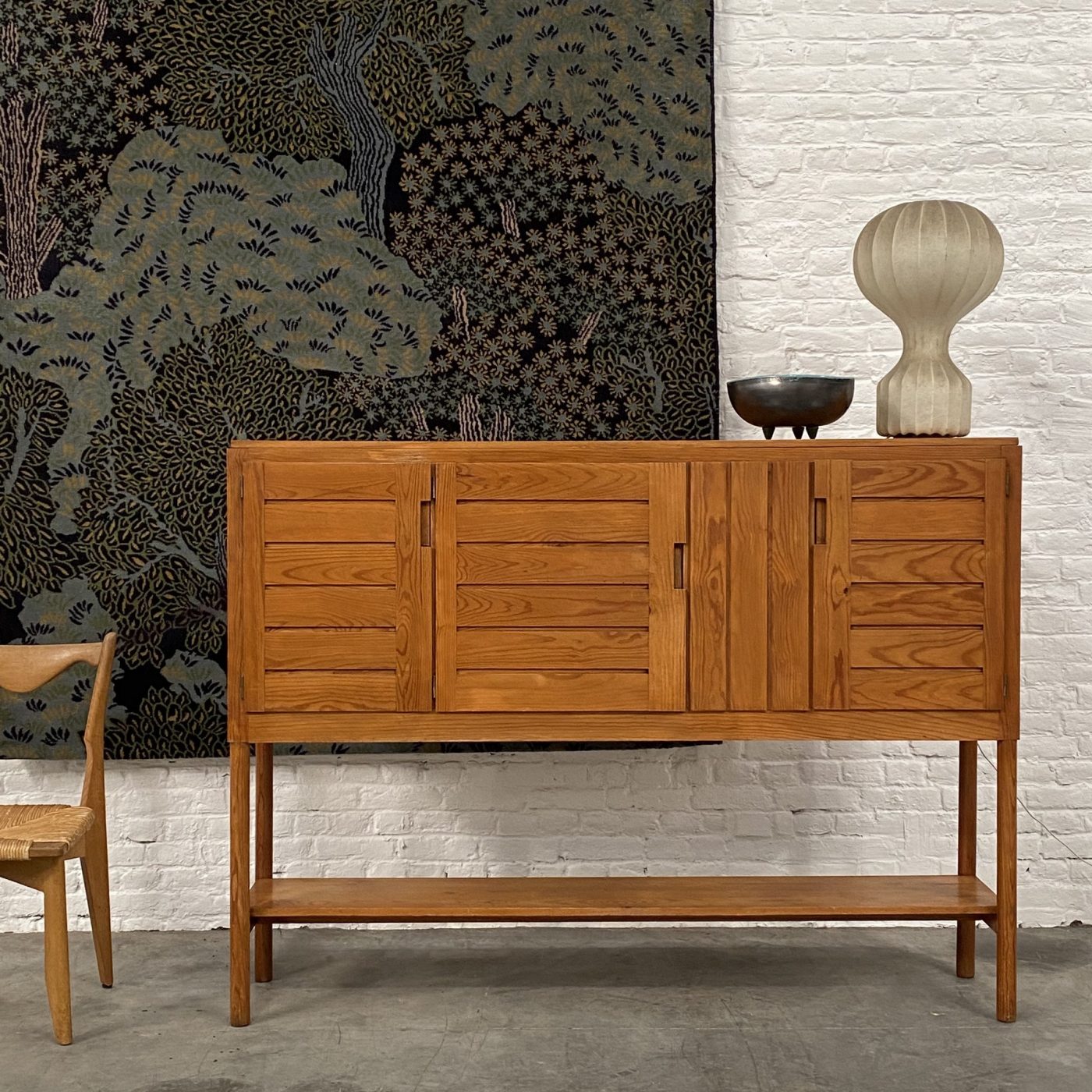 objet-vagabond-high-sideboard0005