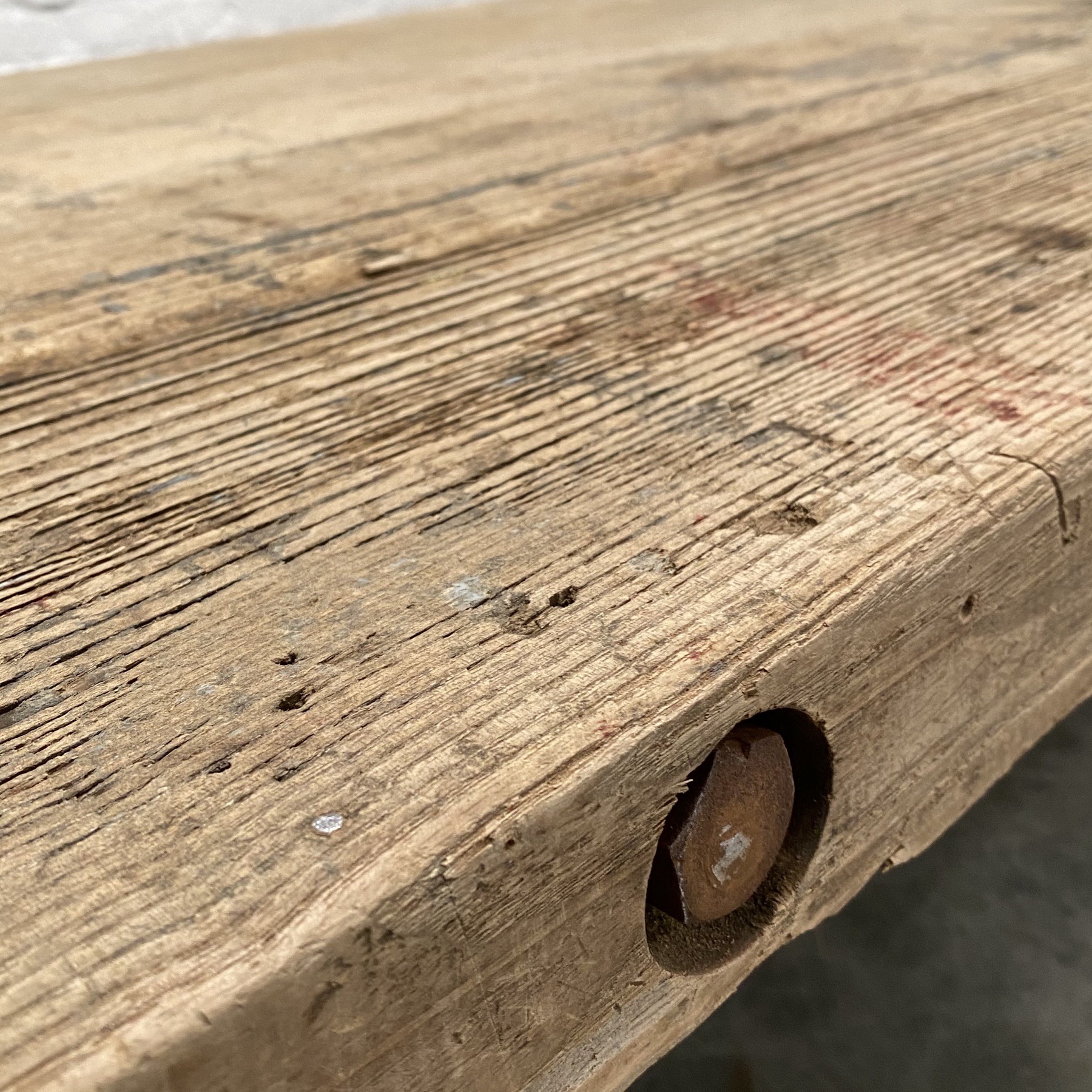 objet-vagabond-primitive-table0000