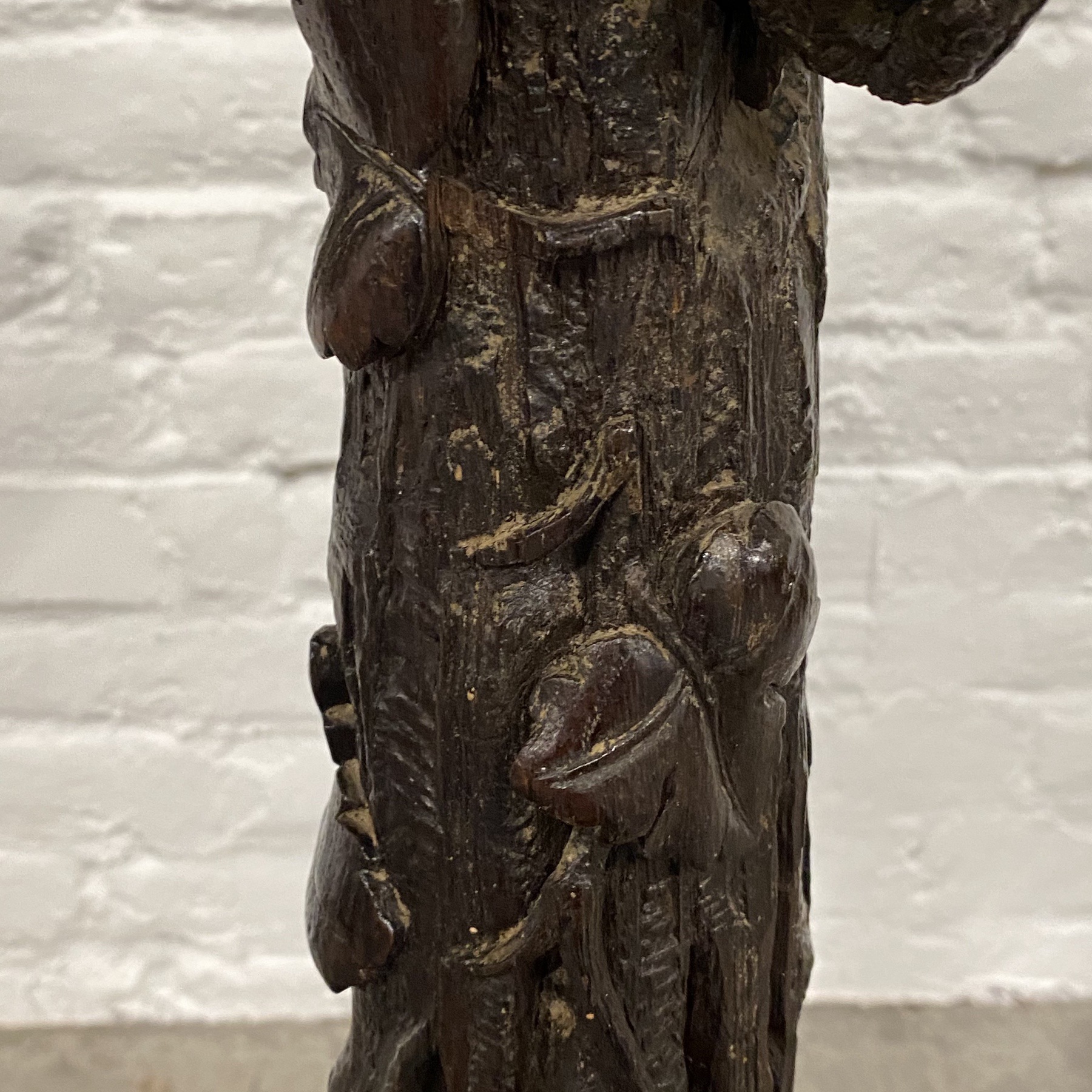 objet-vagabond-blackforest-gueridon0000