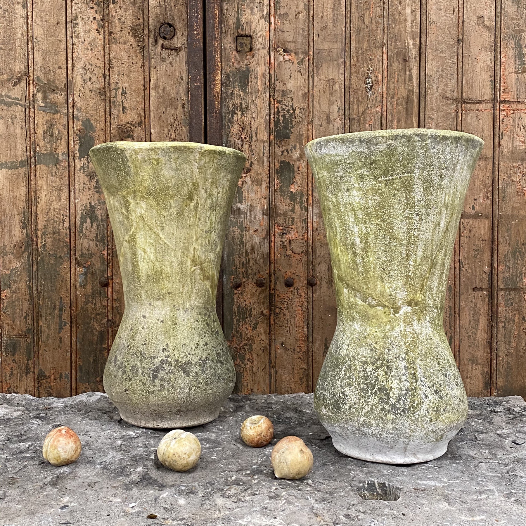 objet-vagabond-concrete-planters0001