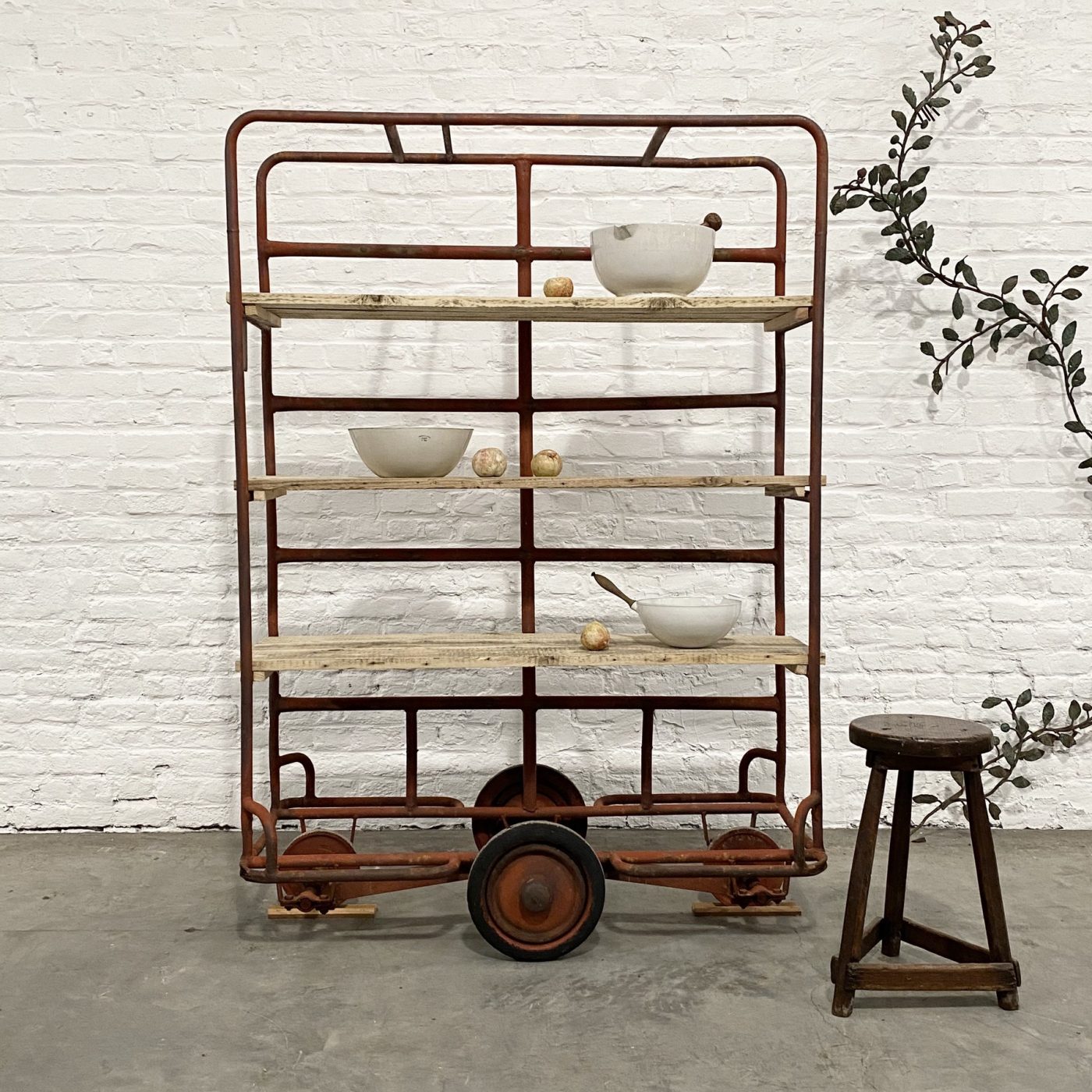 objet-vagabond-industrial-shelve0005