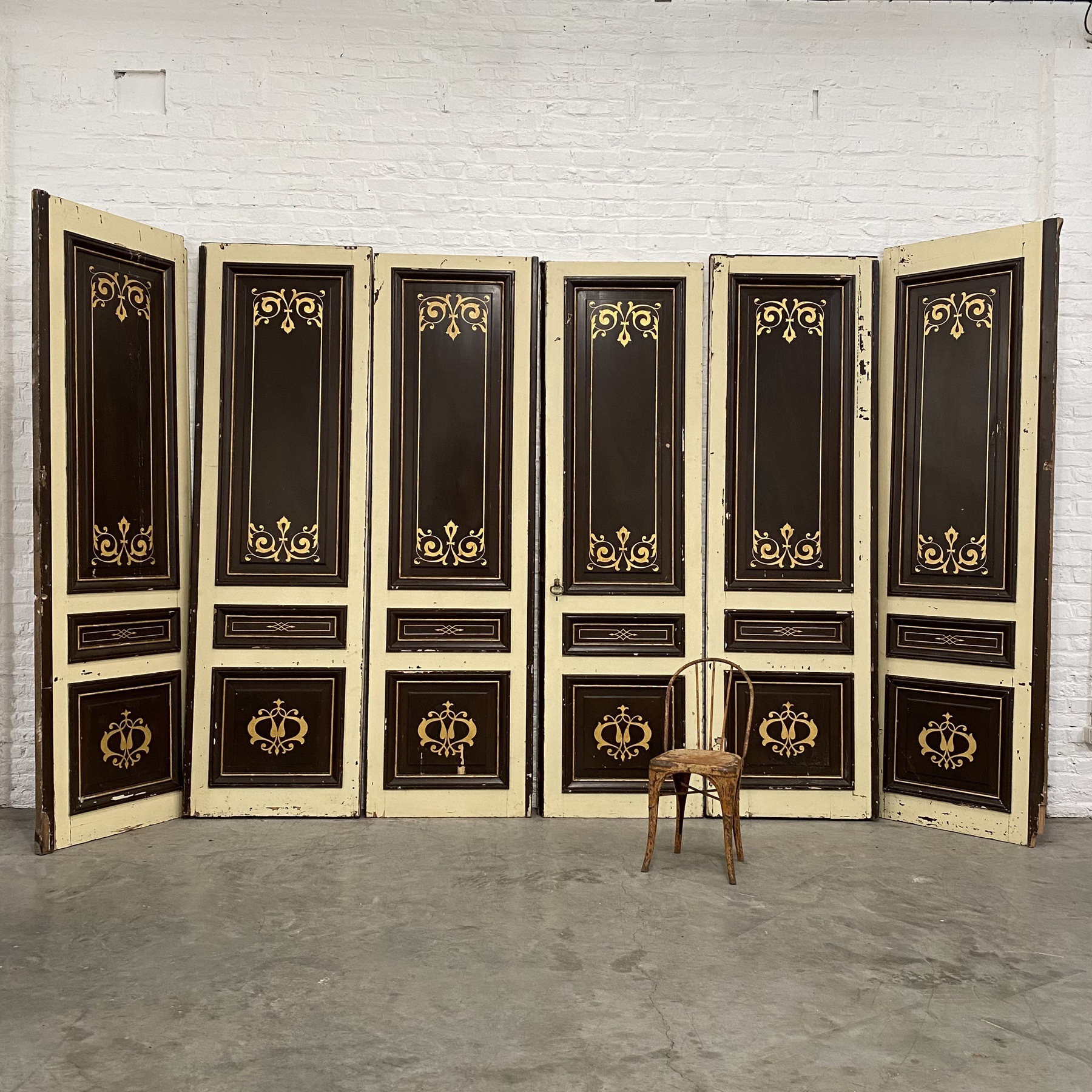 objet-vagabond-painted-doors0000