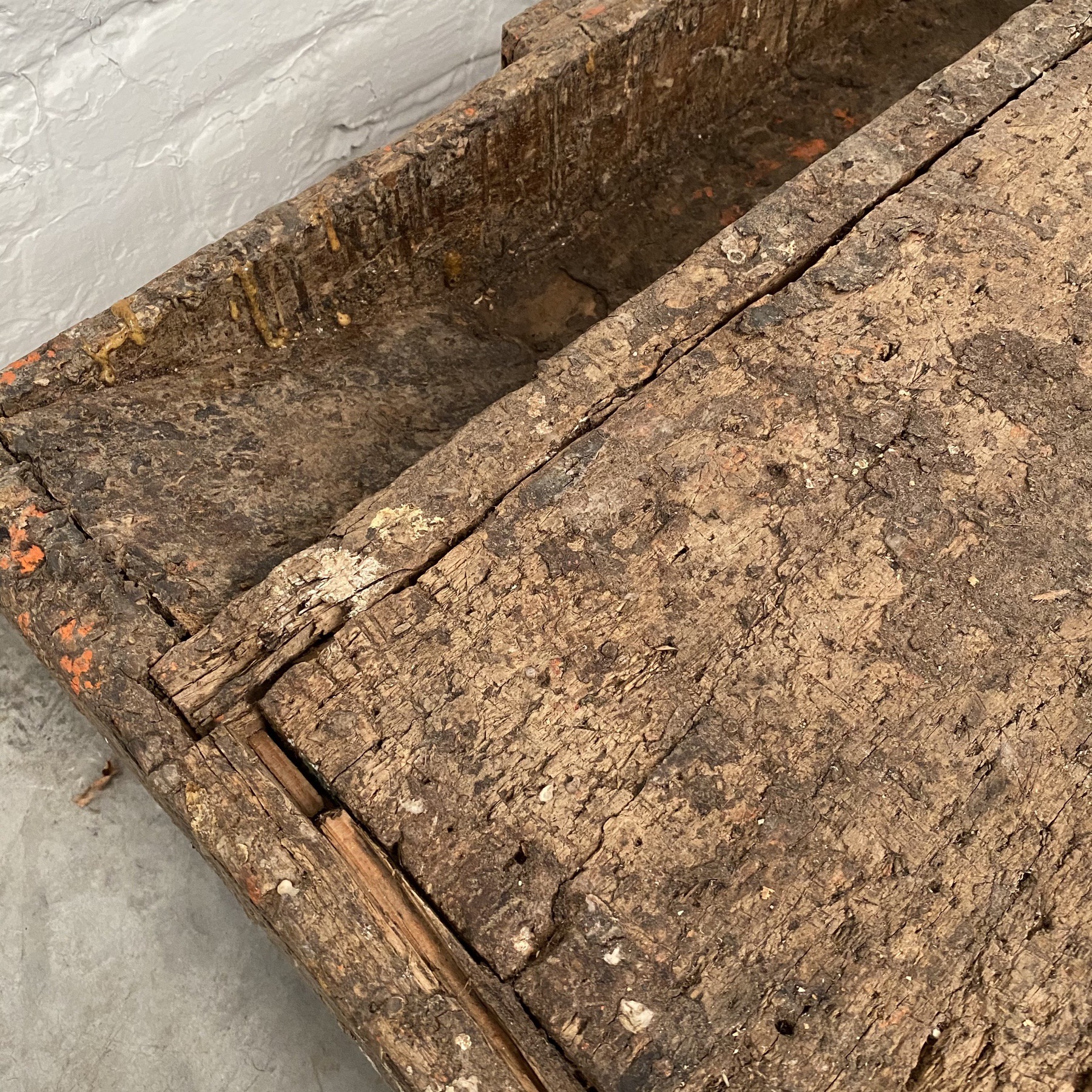 objet-vagabond-primitive-coffeetable0004