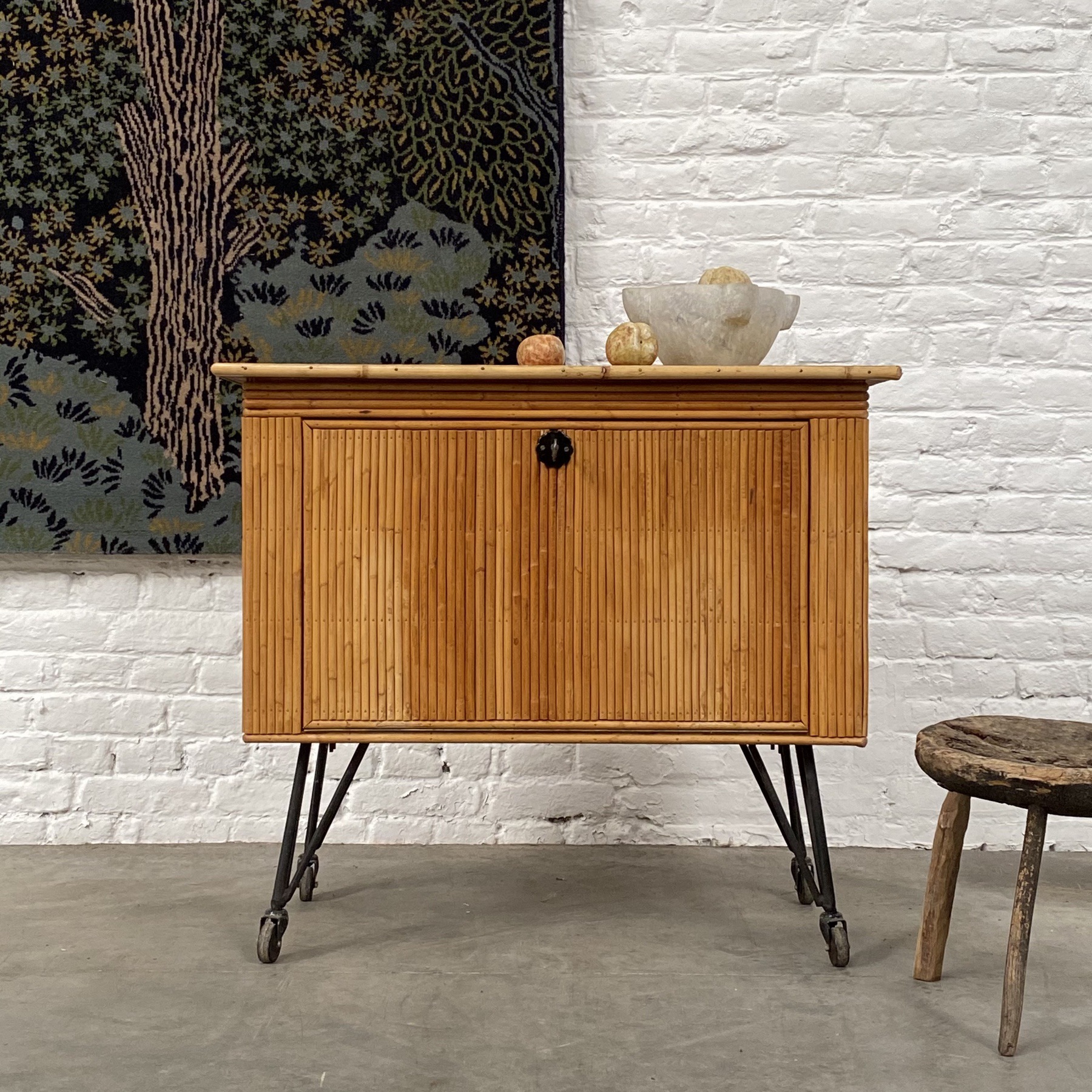objet-vagabond-rattan-cabinet0005