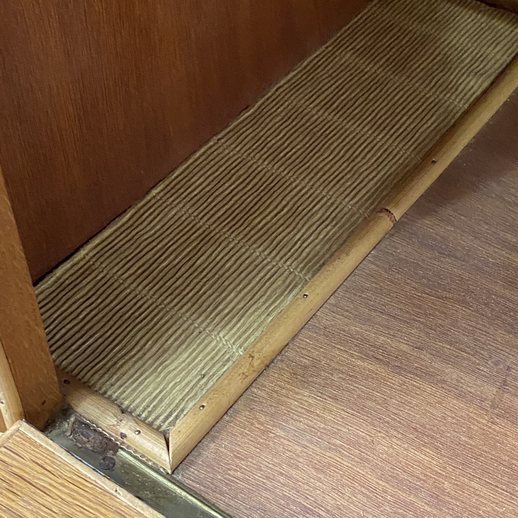 objet-vagabond-rattan-cabinet0007