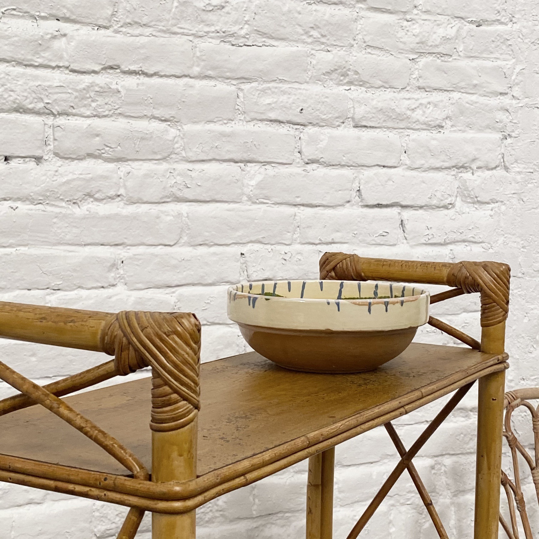 objet-vagabond-rattan-shelf0001