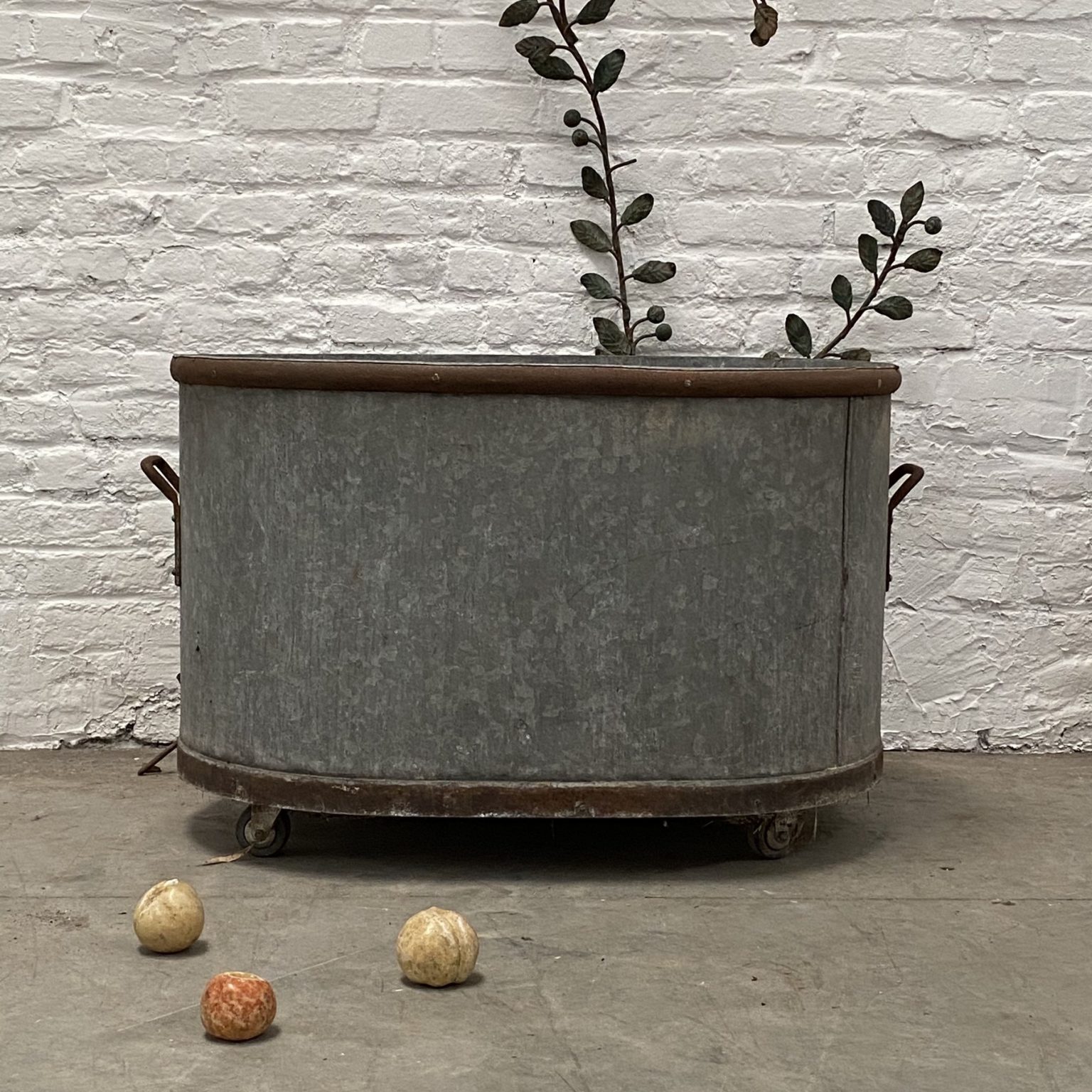large zinc planter Objet Vagabond