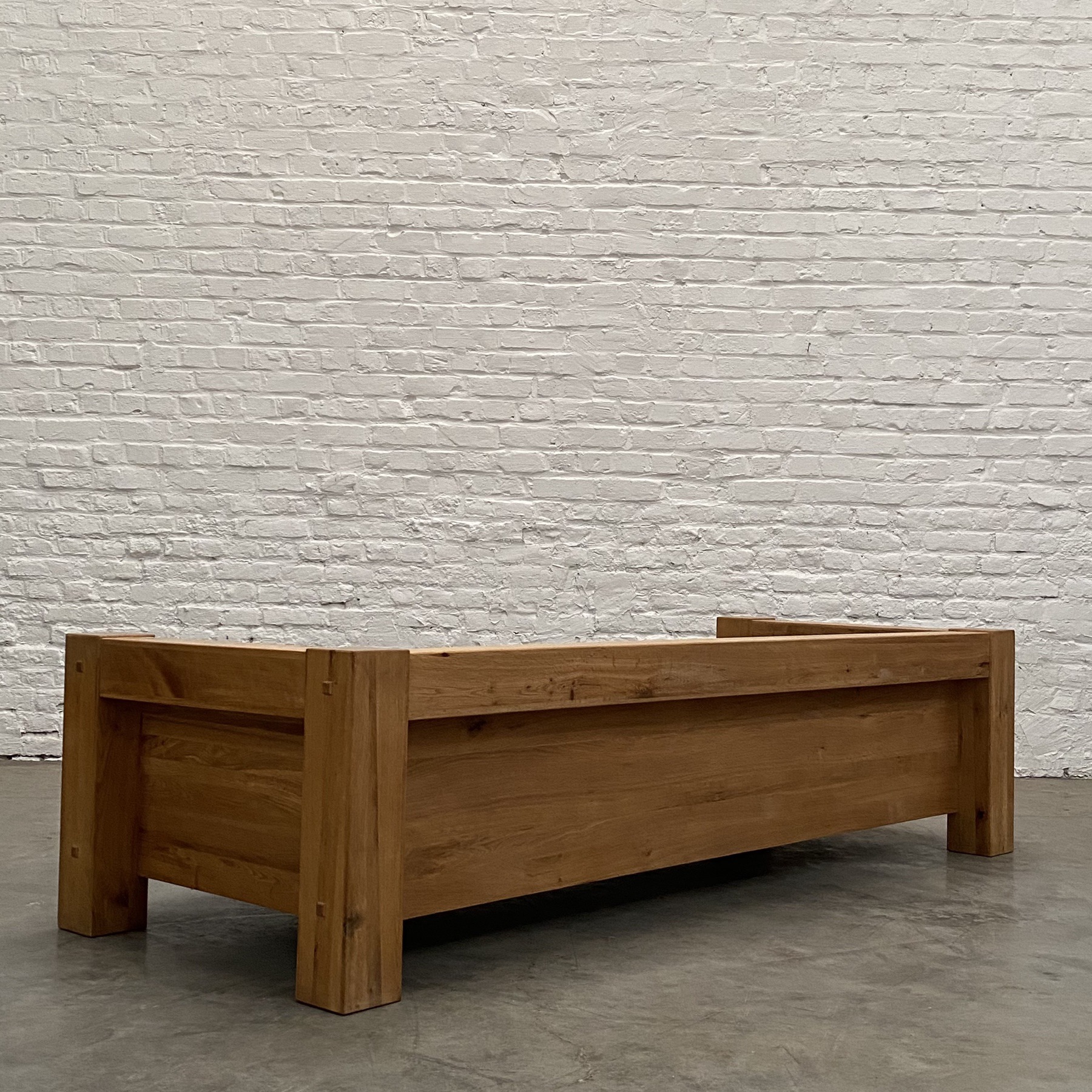 objet-vagabond-brutalist-set0012