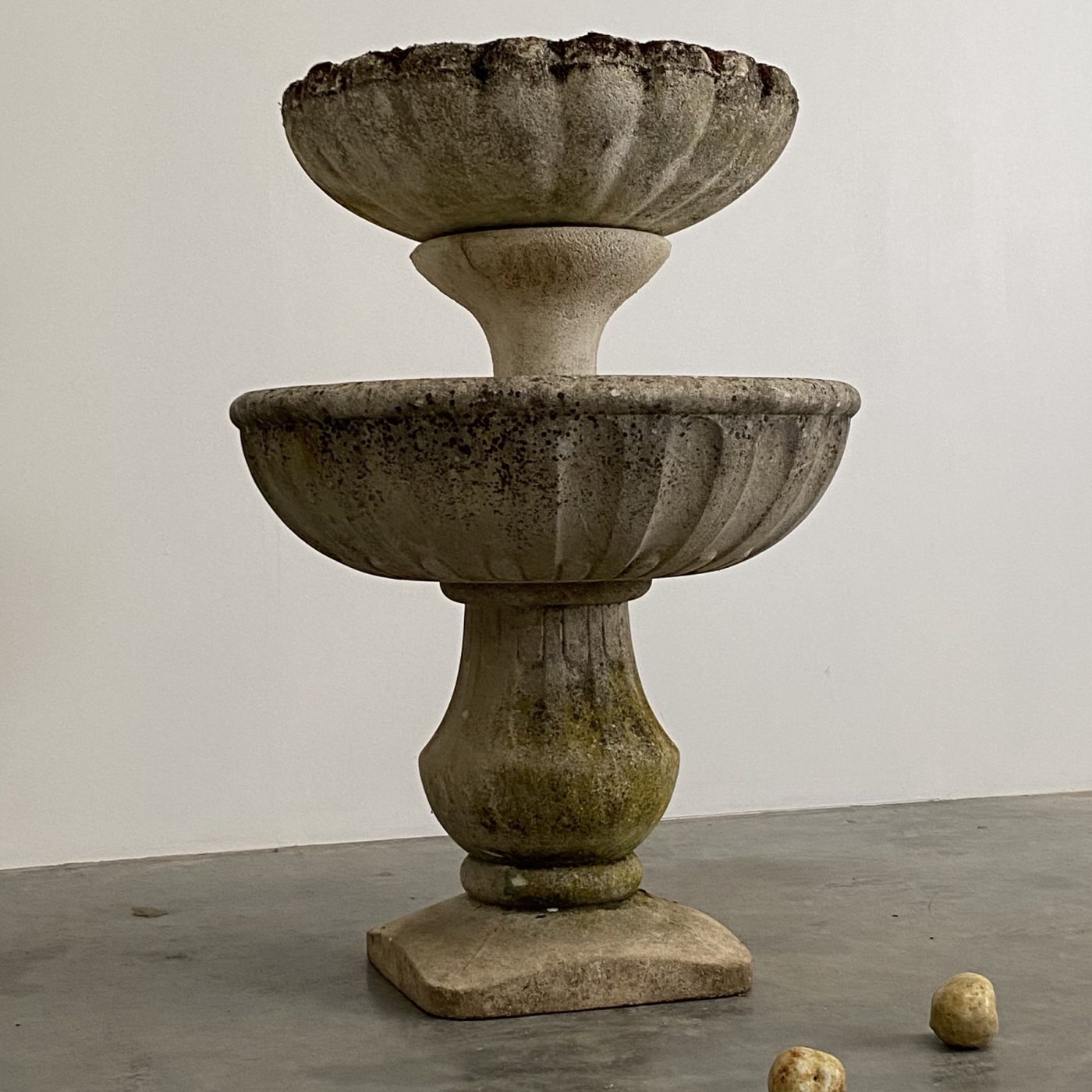 objet-vagabond-concrete-fountain0000