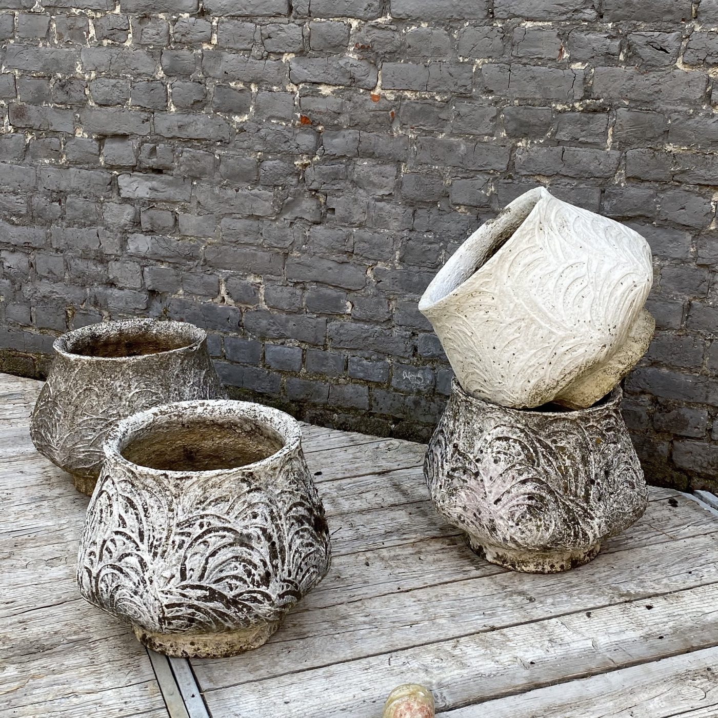 objet-vagabond-concrete-planters0002