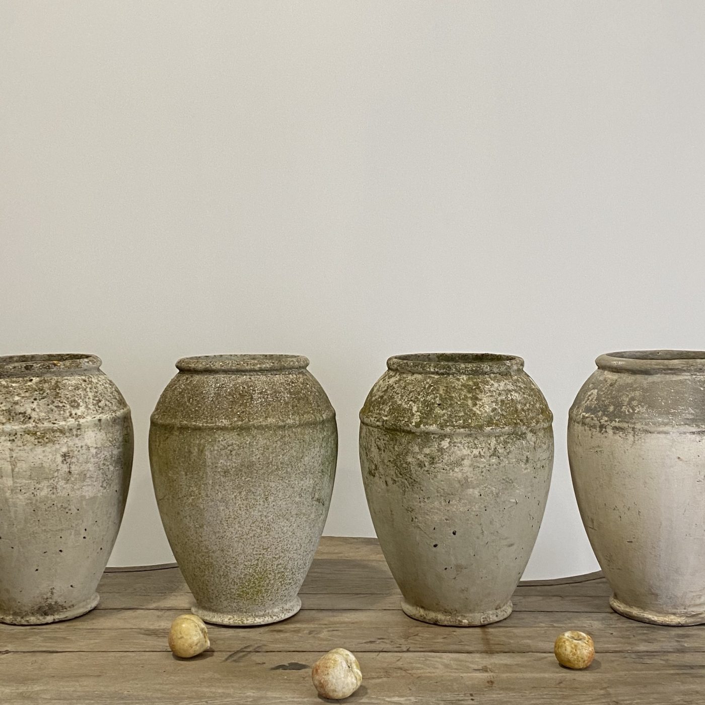 objet-vagabond-concrete-planters0002