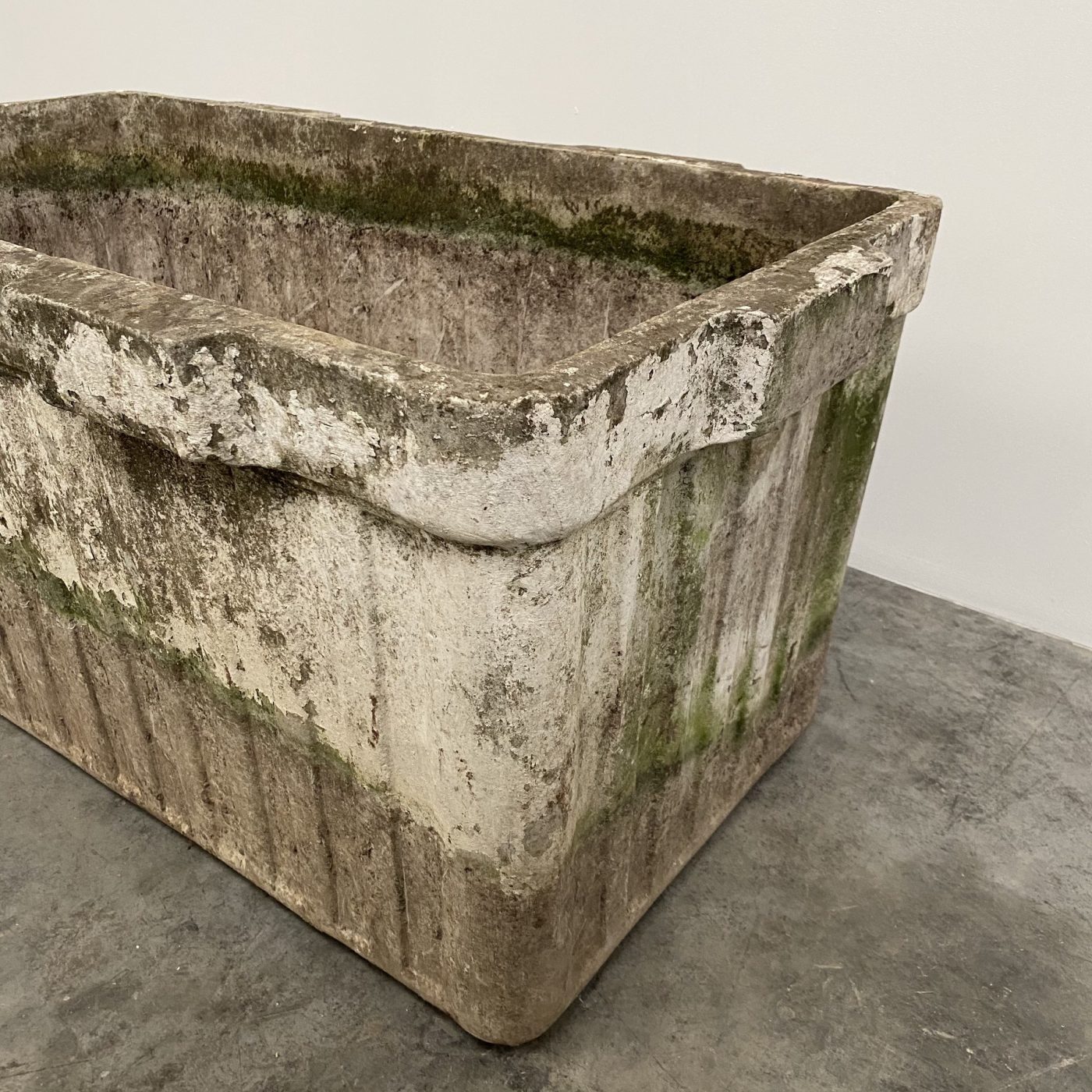 objet-vagabond-concrete-planters0005