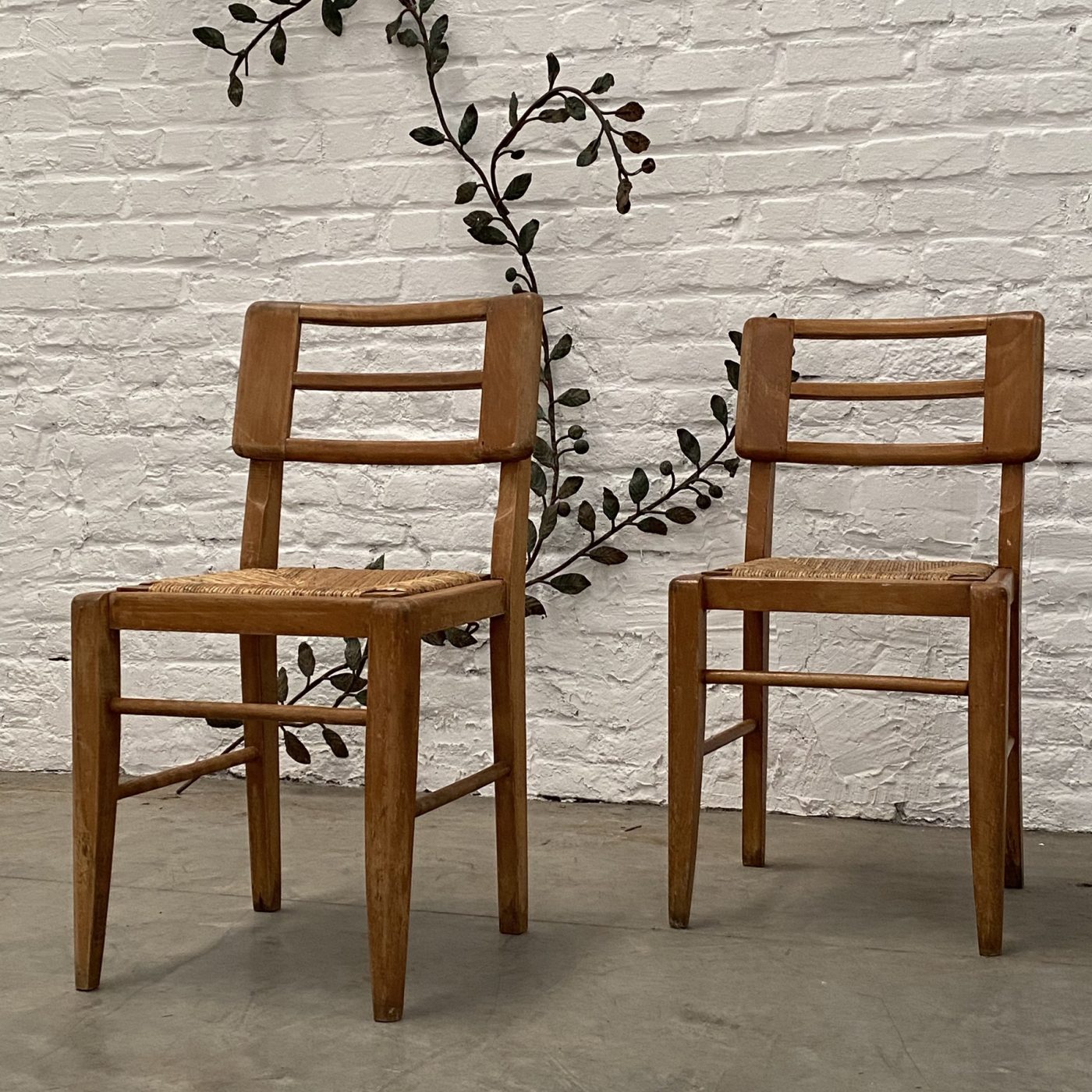 objet-vagabond-cruege-chairs0003