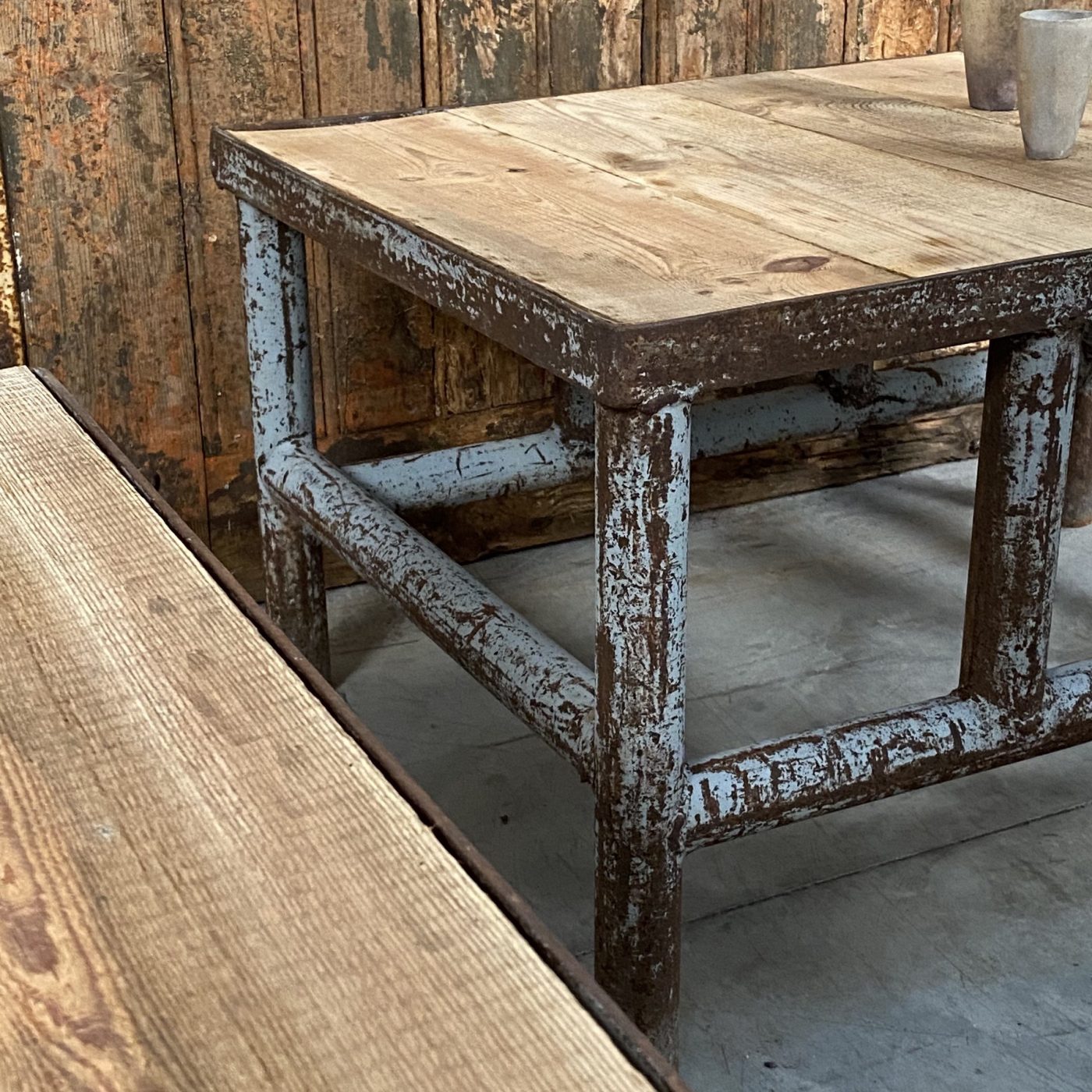 objet-vagabond-industrial-tables0001